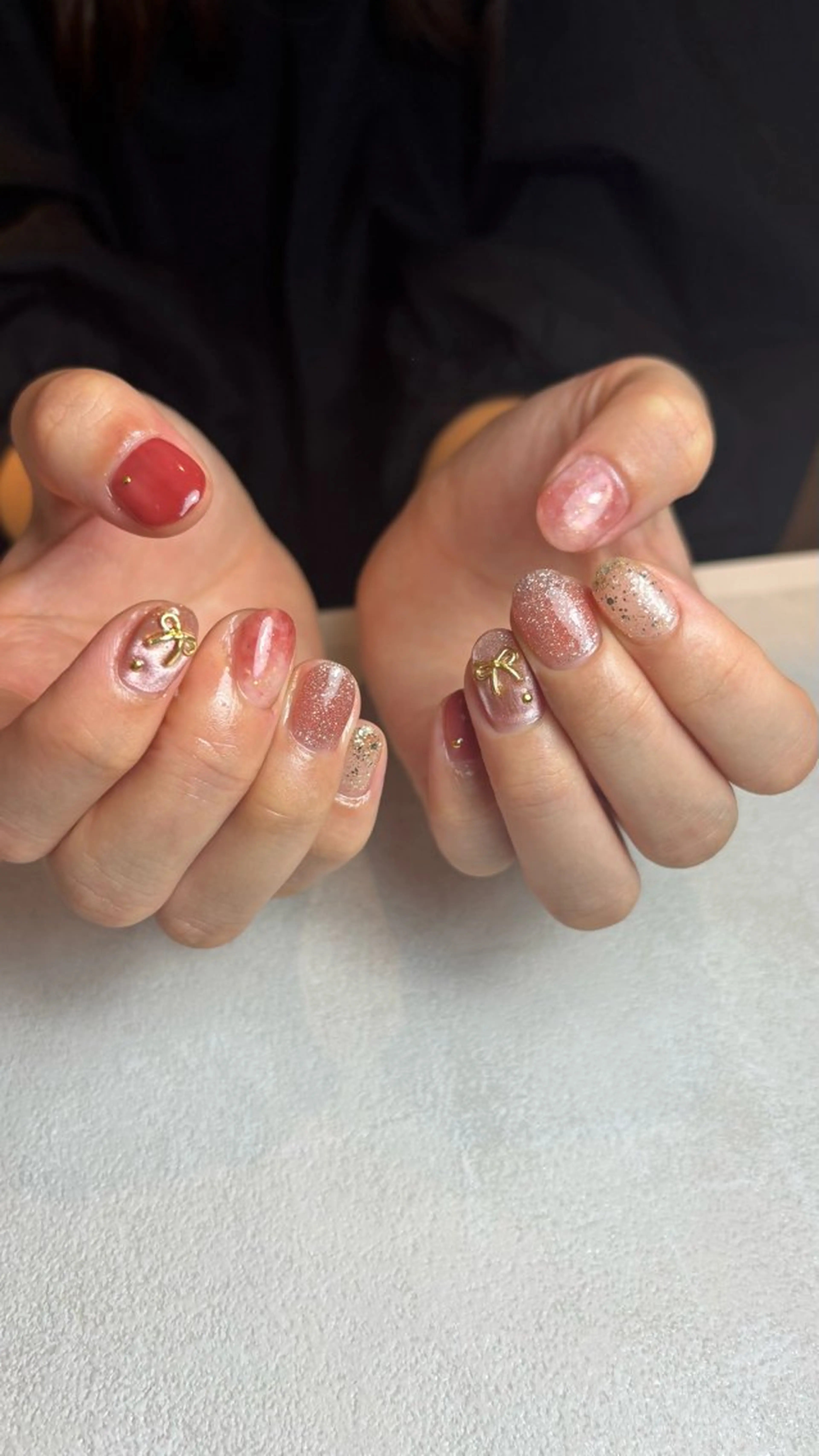 ネイル ニュアンスネイル リボン ハンドネイル 山田 美羽のネイルデザイン