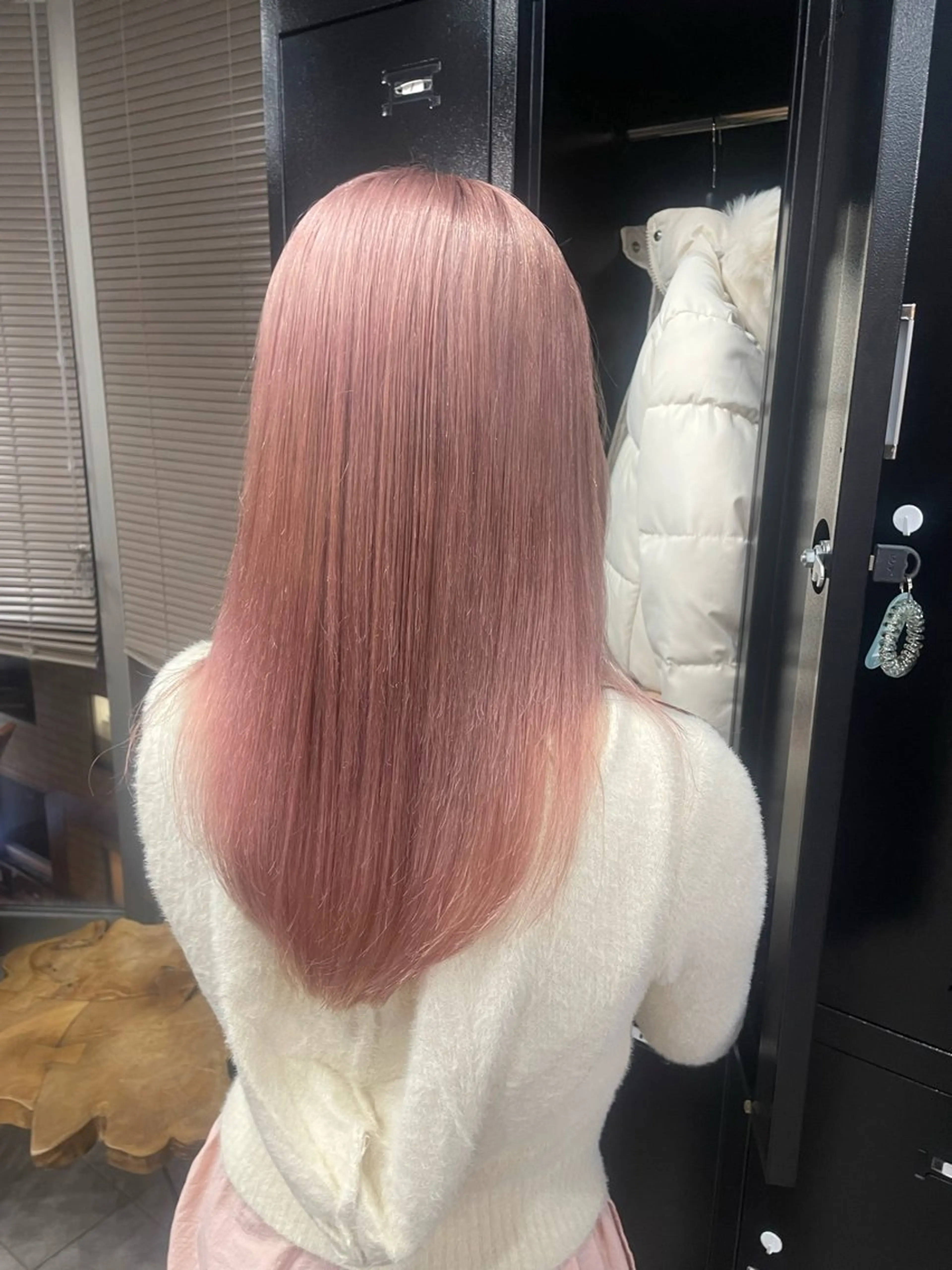 セミロング カラー ベージュカラー ハイトーンカラー ピンクカラー ピンクベージュ 髪質改善 カット ヘアカラー ハイトーン/エクステ 横浜/RIEのヘアスタイル