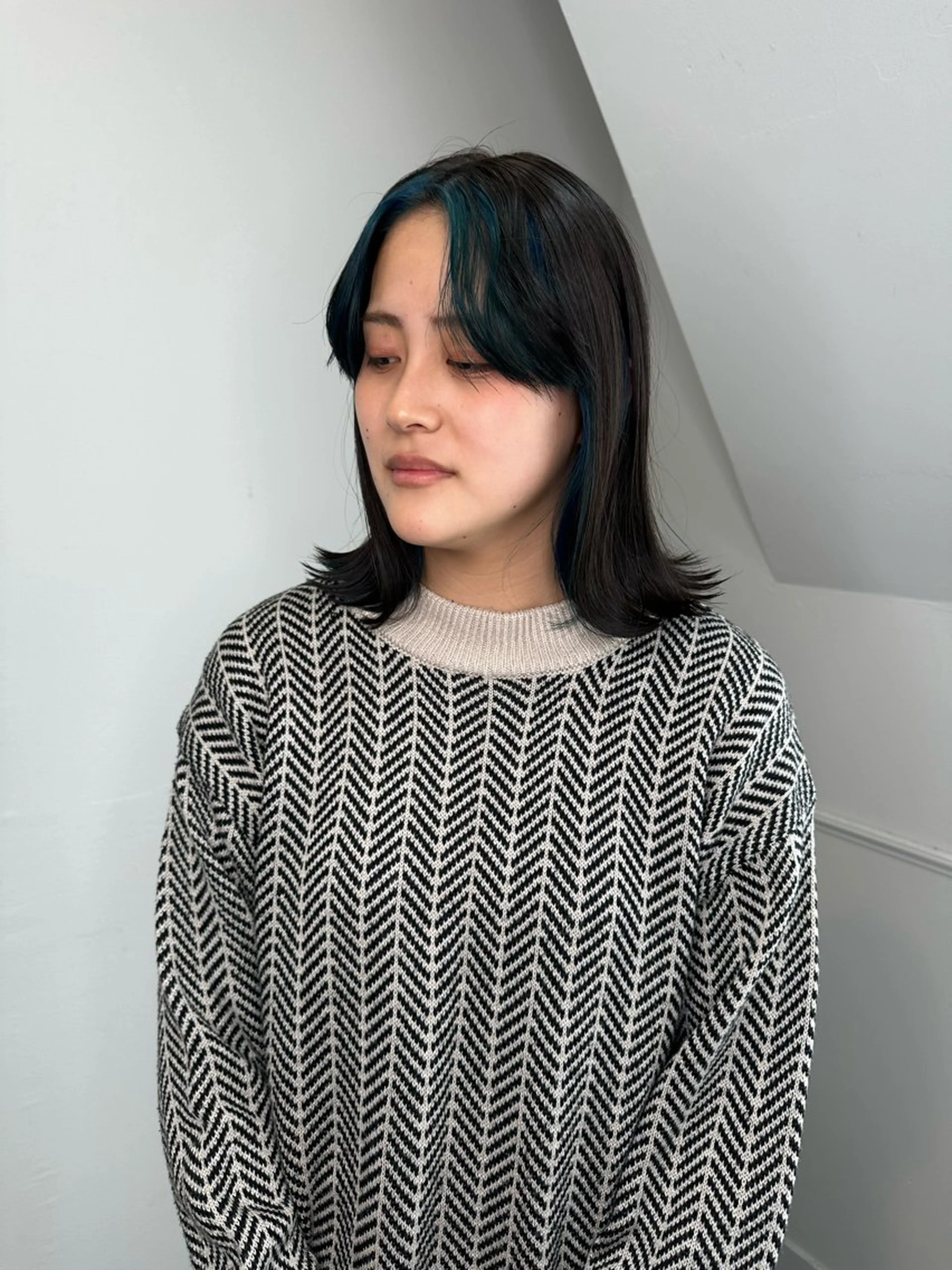 カラー 韓国レイヤ ー支持No.1renのヘアスタイル