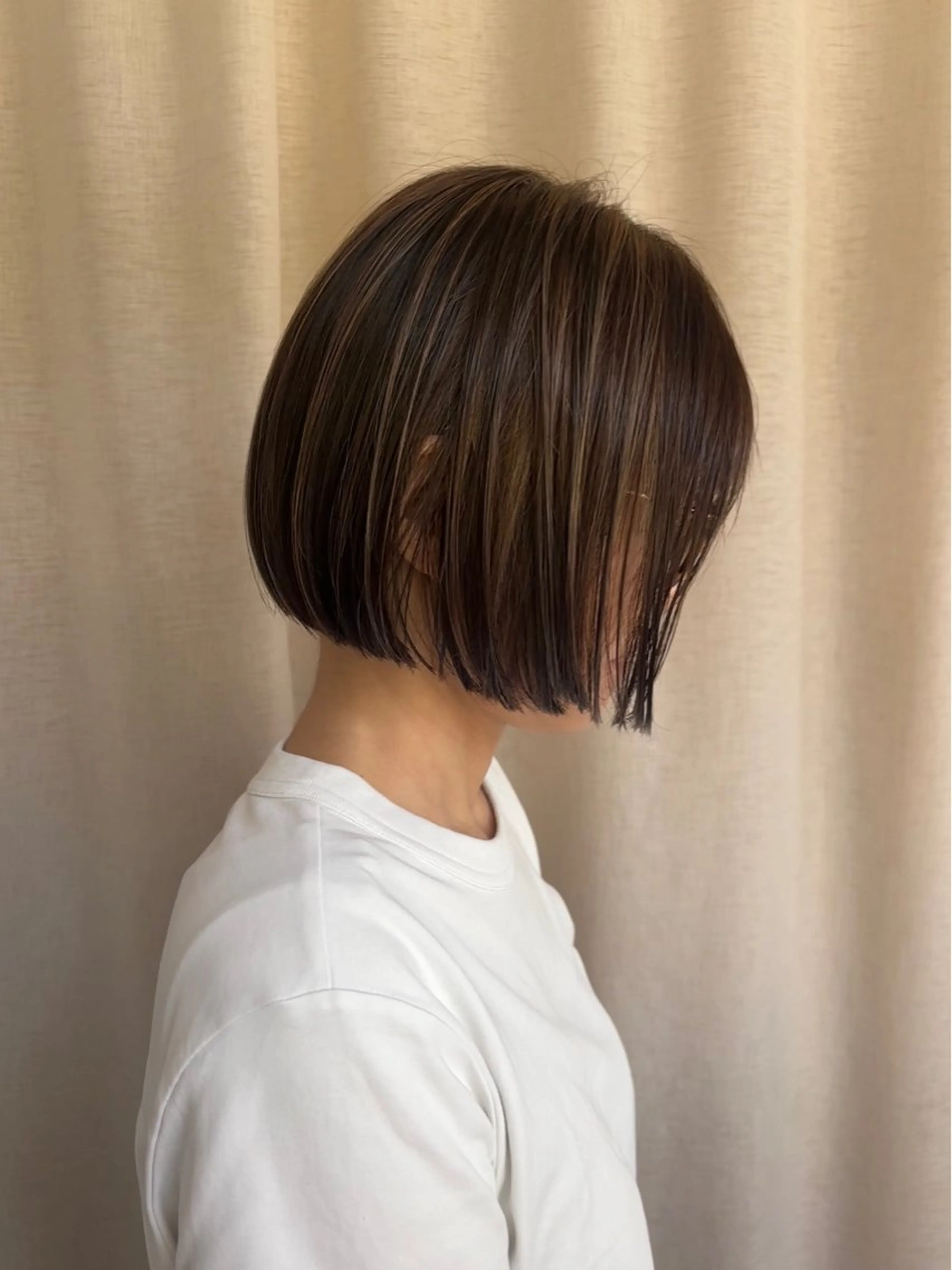 ショート カラー カワサキ カエデのヘアスタイル