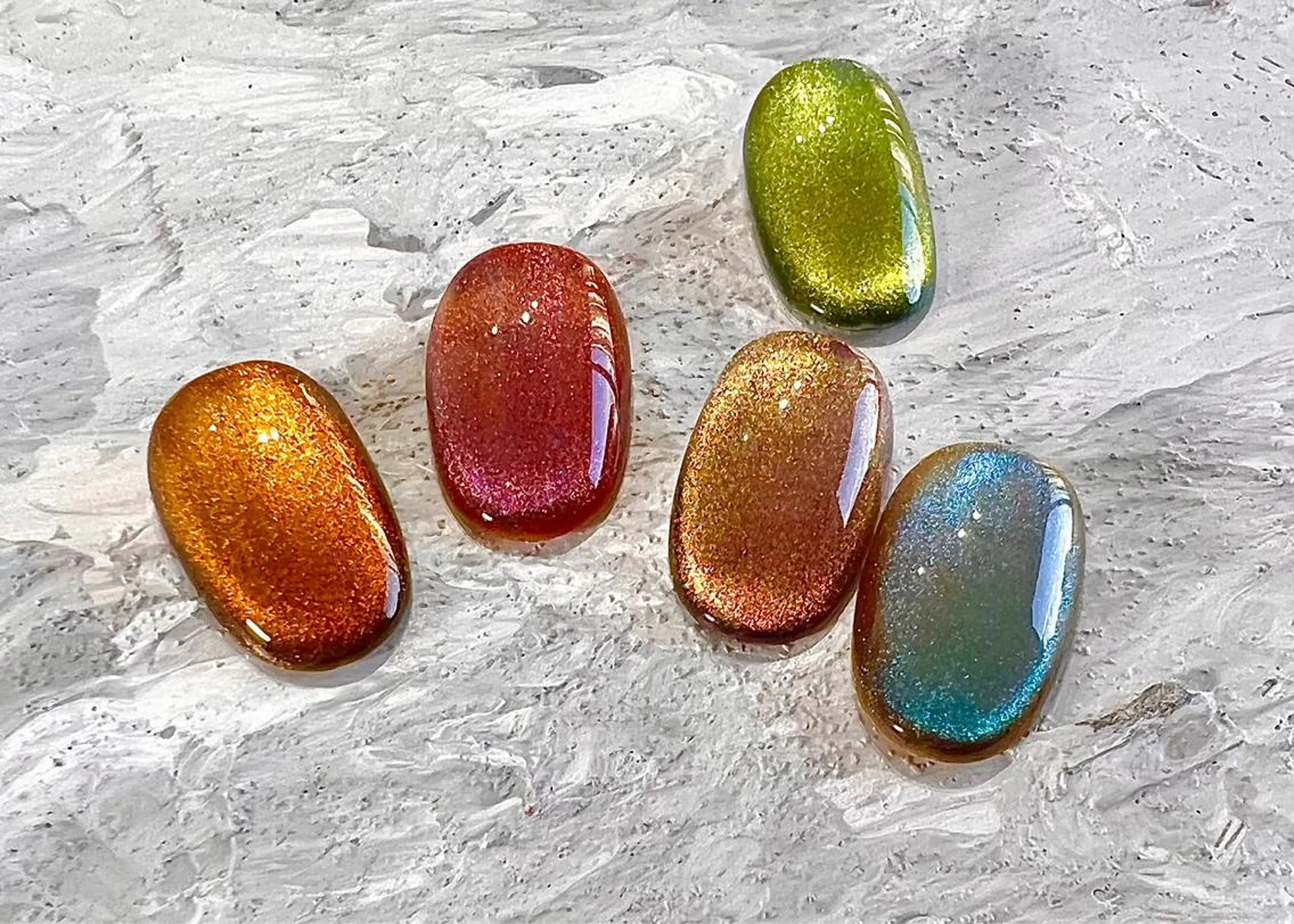 [ハンド]マグネットワンカラー✨パラジェル変更無料✨(※ソフトジェルオフ御新規様&30日以内再来で無料)の写真