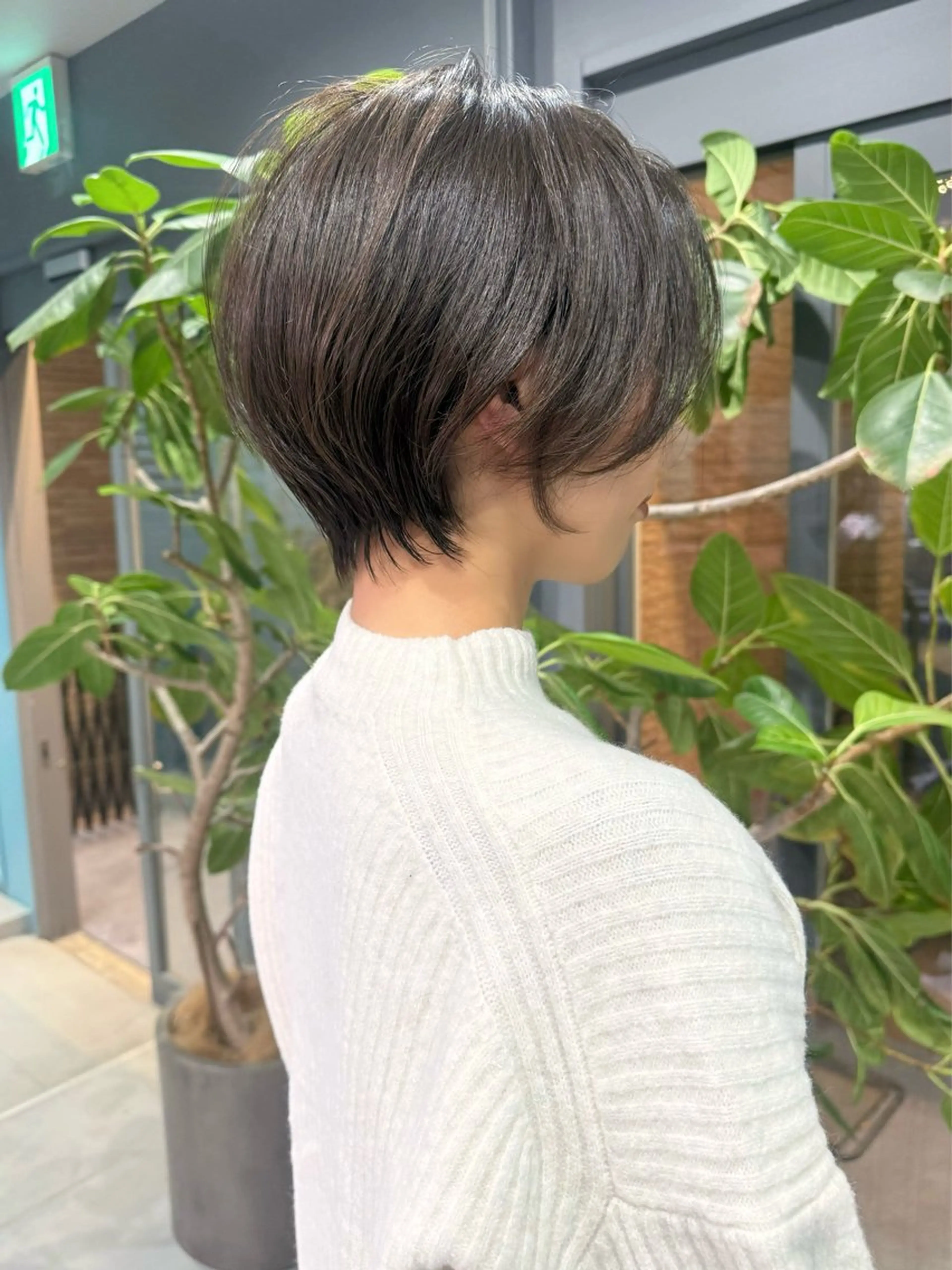ショート アッシュ ショートヘア urara/ショート /透明感カラーのヘアスタイル