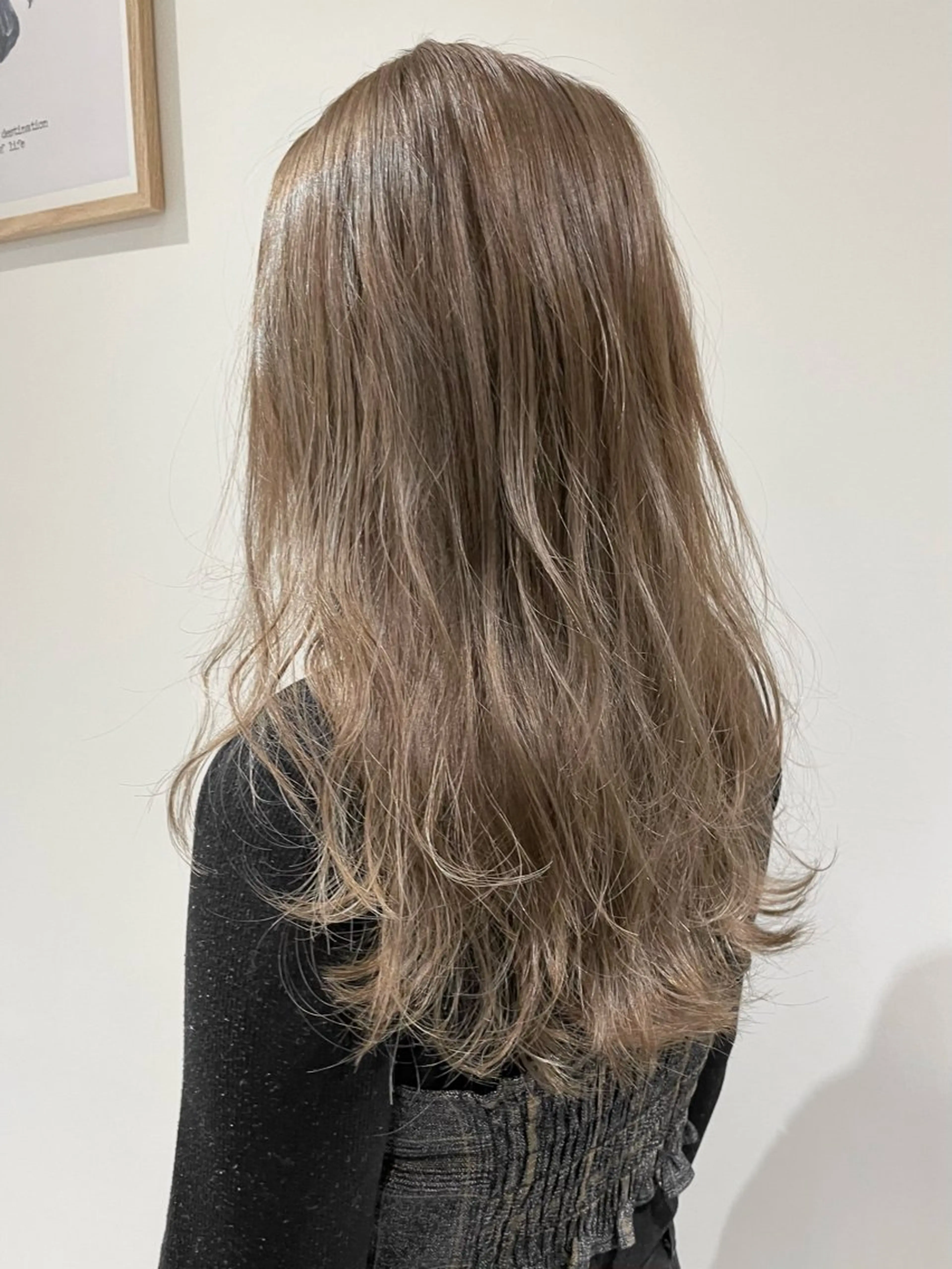 ロング カラー ヘアカラー トリートメント 韓国系/ウルフ/ ブリーチ/常角友野のヘアスタイル