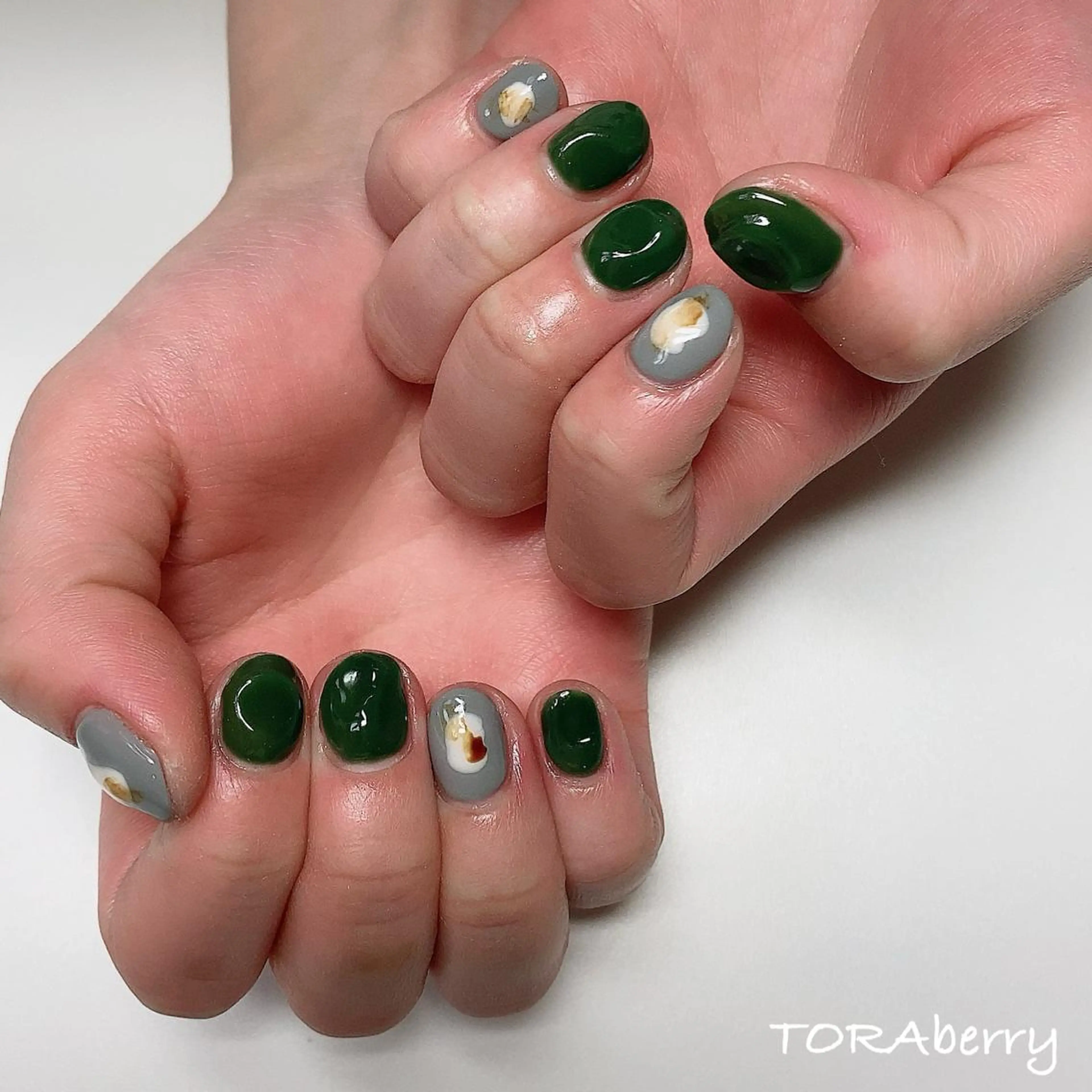 ネイル ネイリスト なつみのネイルデザイン