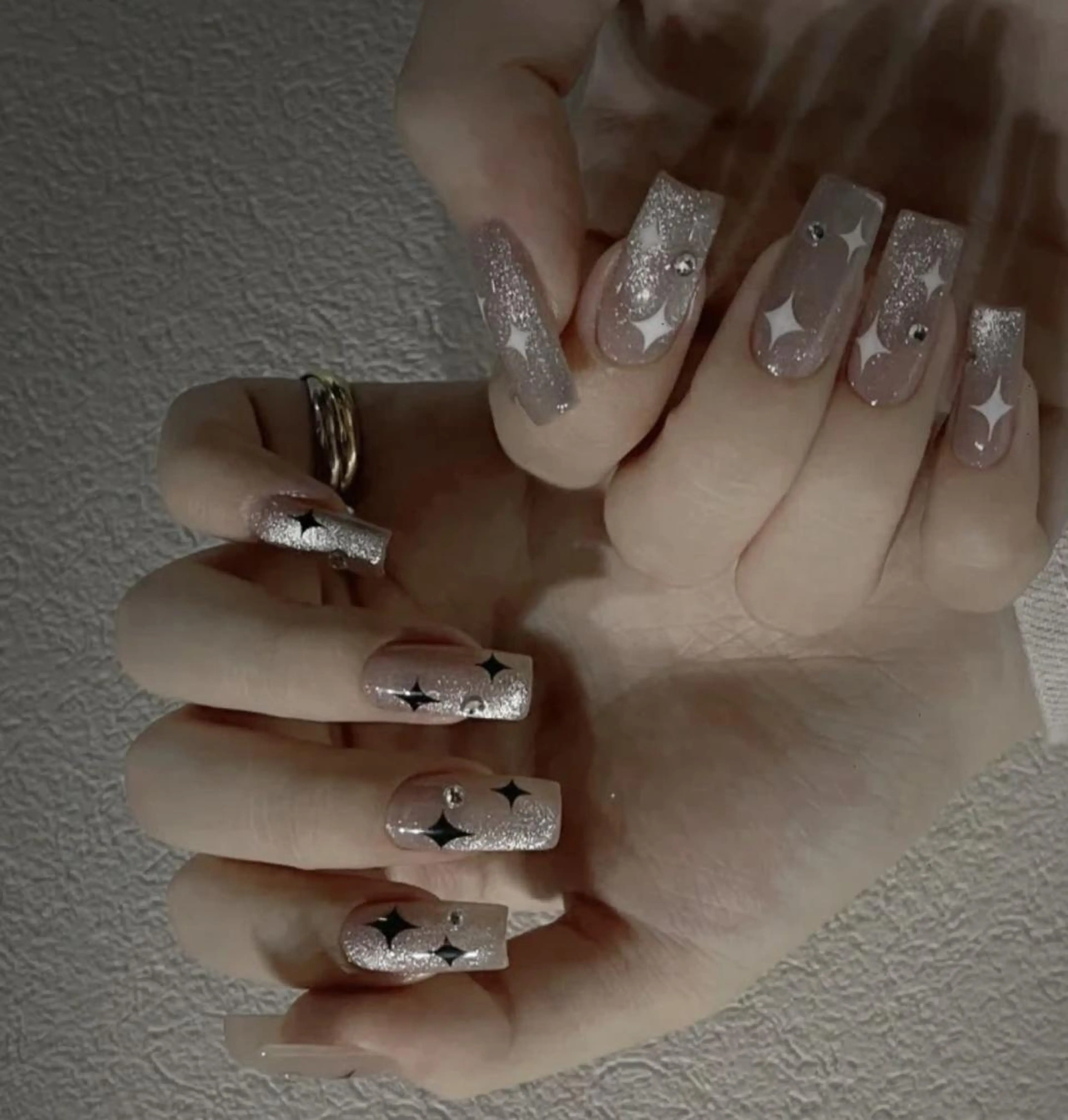 ネイル アートネイル 長さ出し ネイルチップ Queens みなみのネイルデザイン