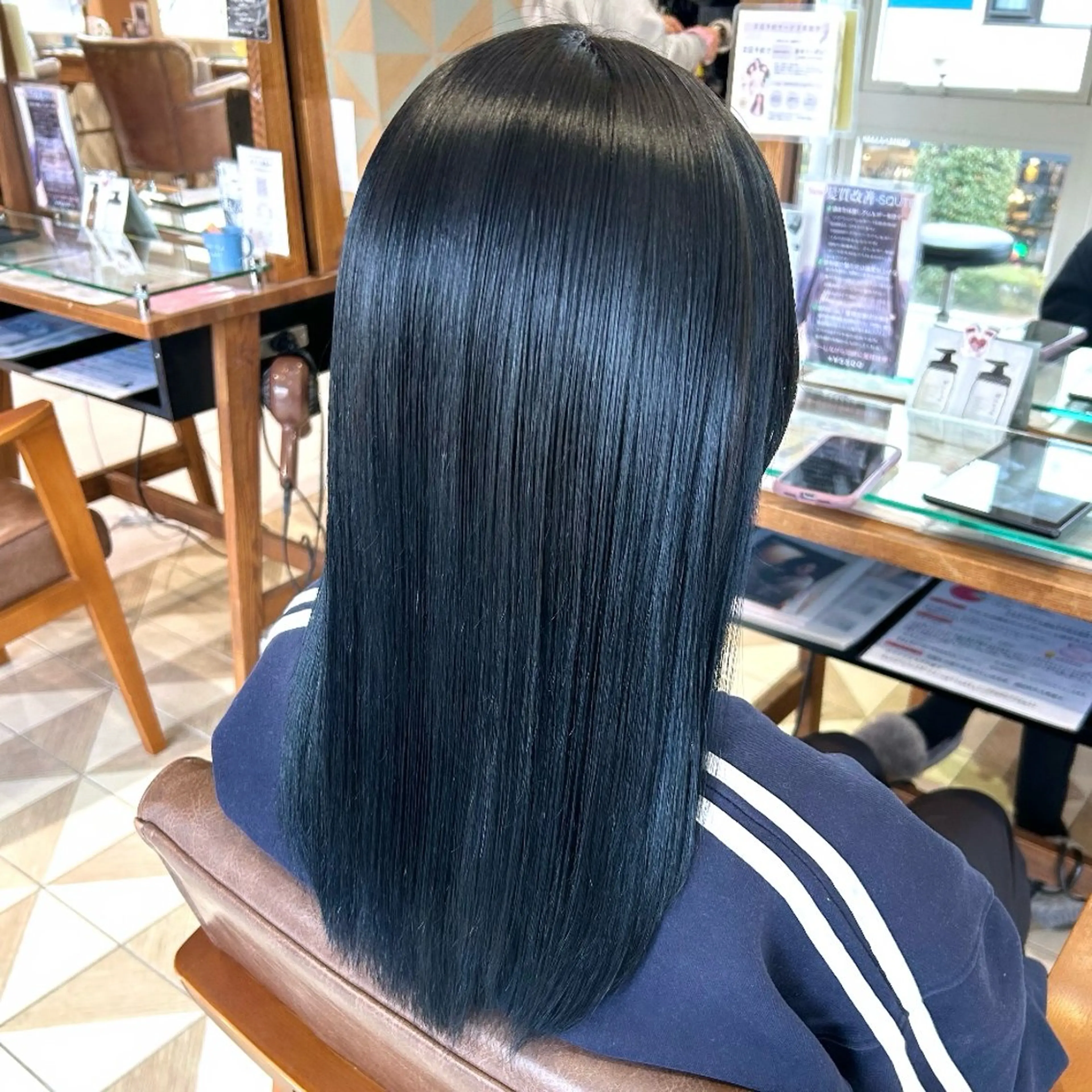 セミロング カラー ヘアアレンジ カット ヘアカラー 吉水 彩乃 /ボブ/艶感カラーのヘアスタイル