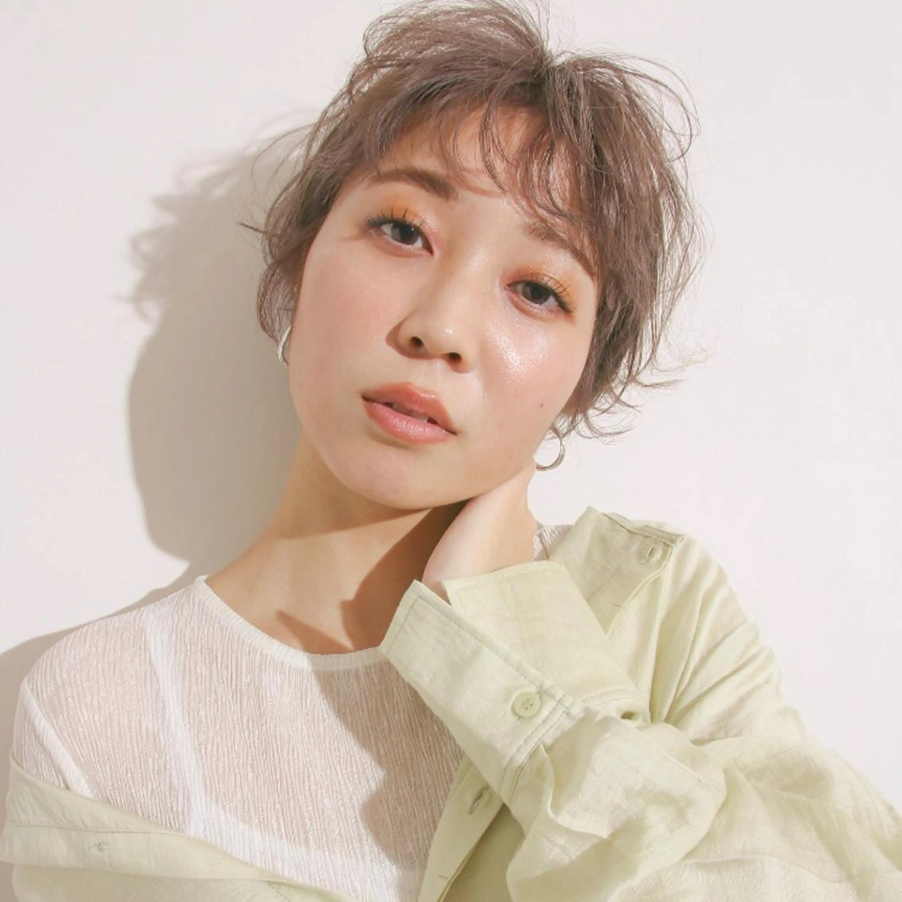 《ショート・バッサリイメチェンカット》カット&透明感ヘアカラー&内部補修トリートメントの写真