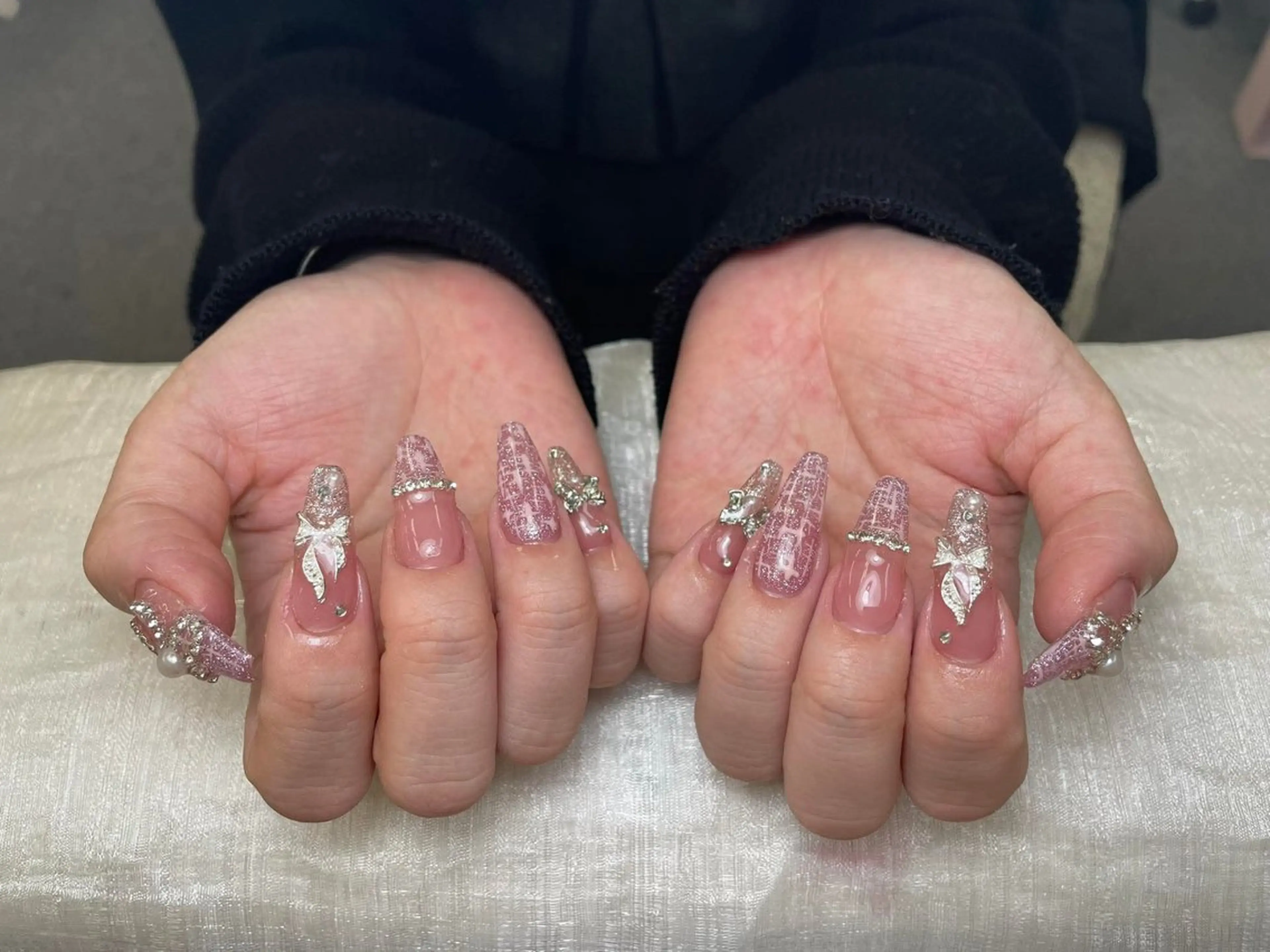 ネイル フレンチネイル ジェルネイル ガーリー 韓国ネイル ロングネイル ハンドネイル NieNail Nezukoのネイルデザイン