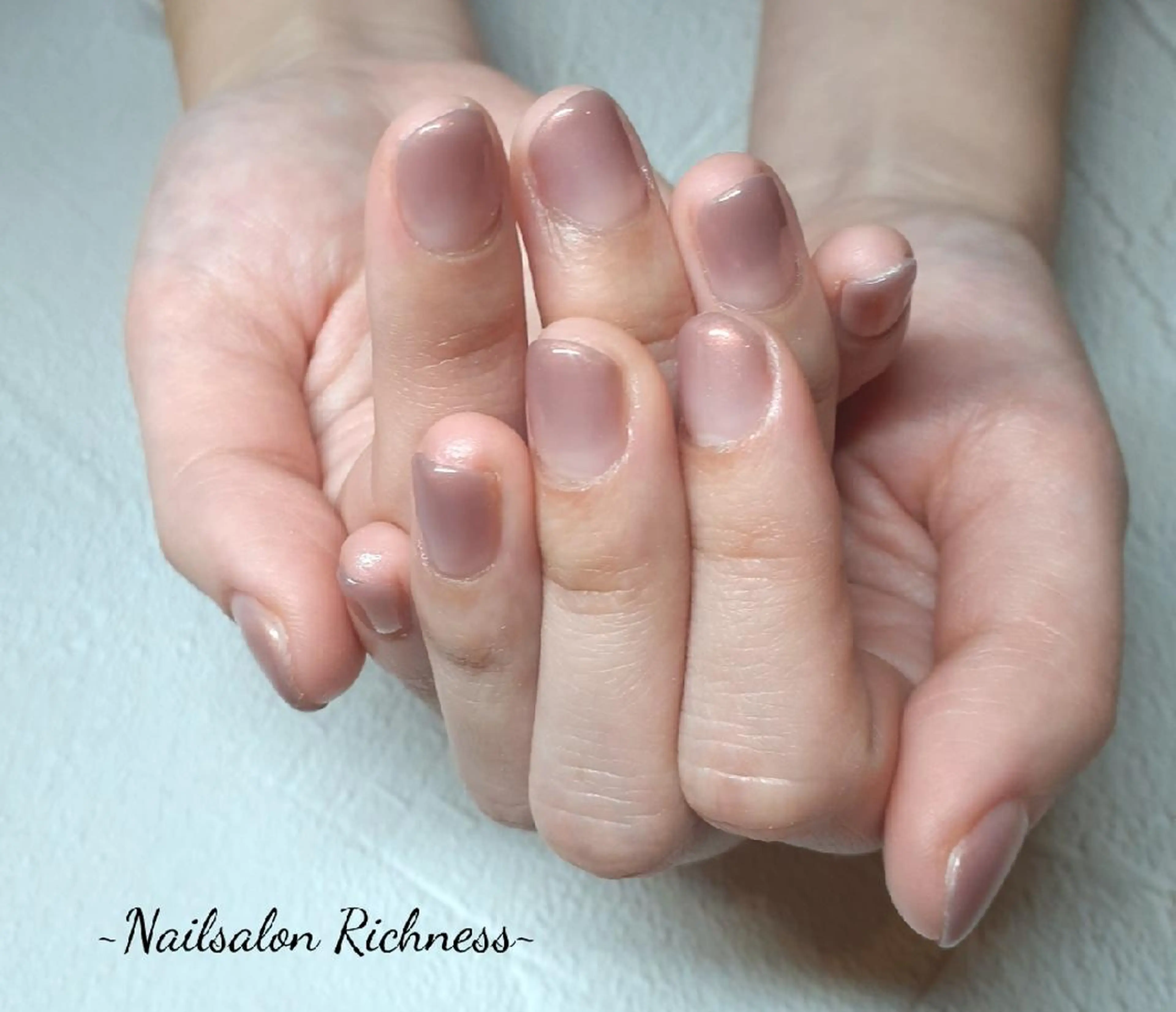 ネイル ジェルネイル グラデーション I. Yukariのネイルデザイン