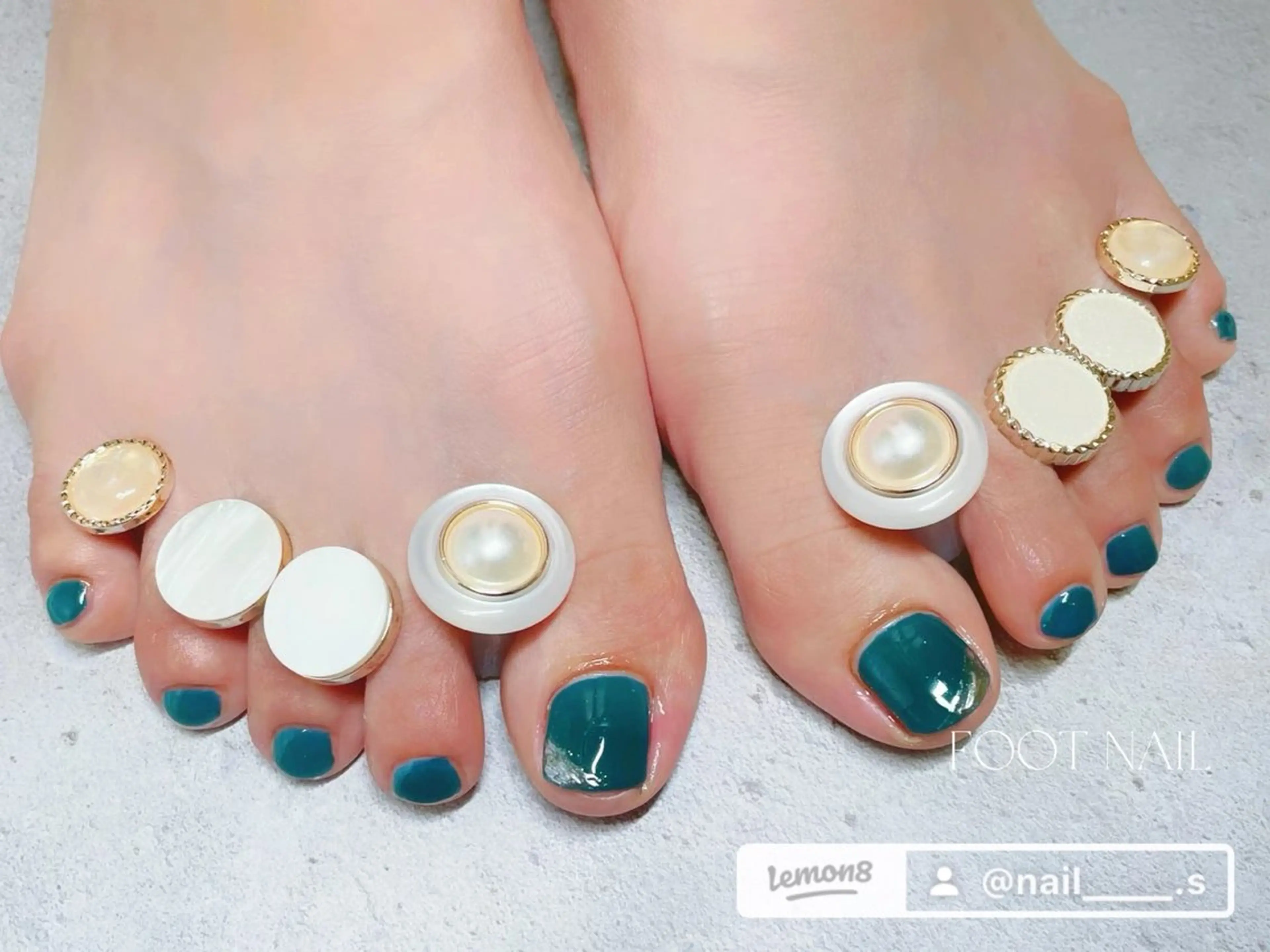 ネイル 関山 志乃のネイルデザイン