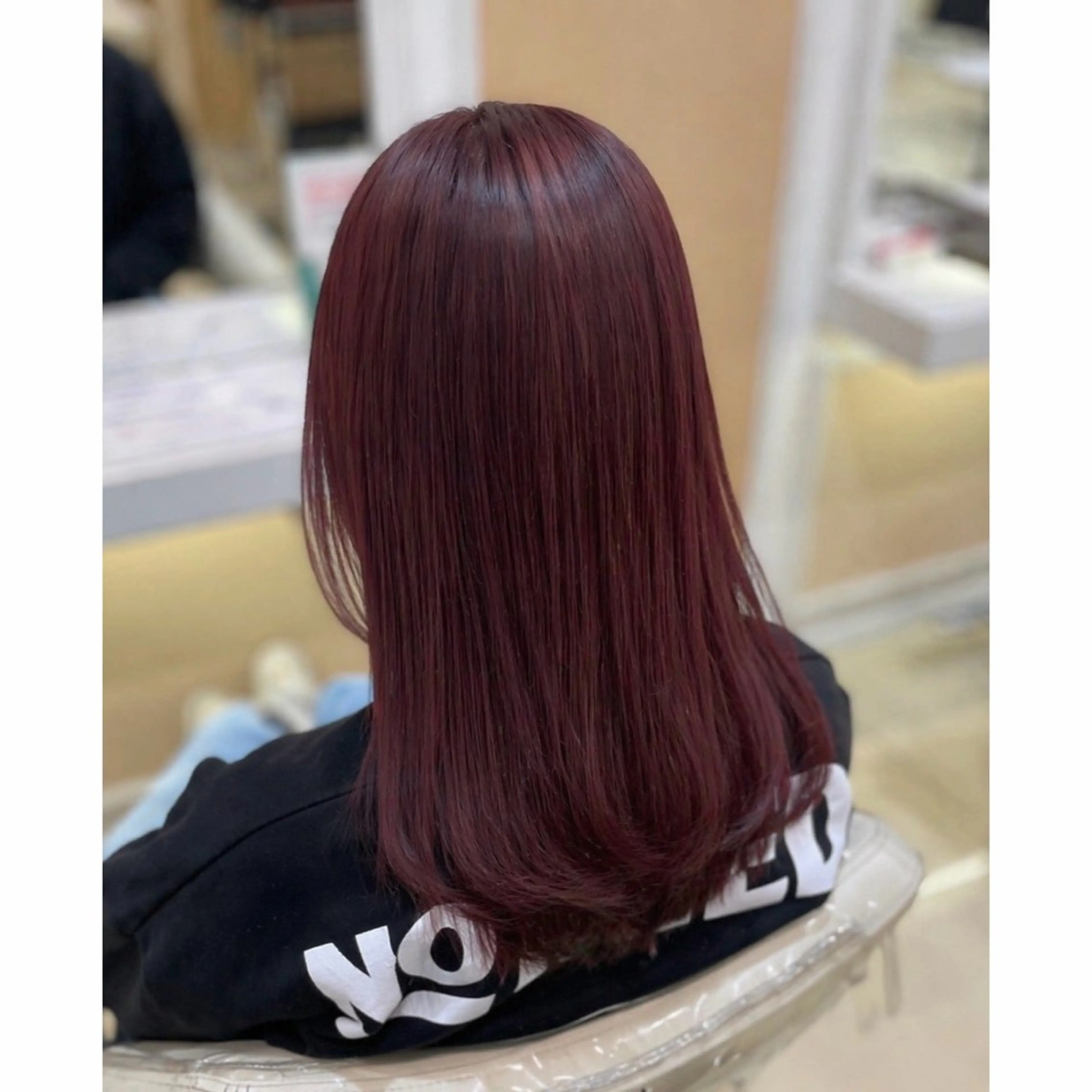 セミロング カラー カシス パープルカラー ヘアカラー ☆Ash中目黒 浦野遥☆*。のヘアスタイル