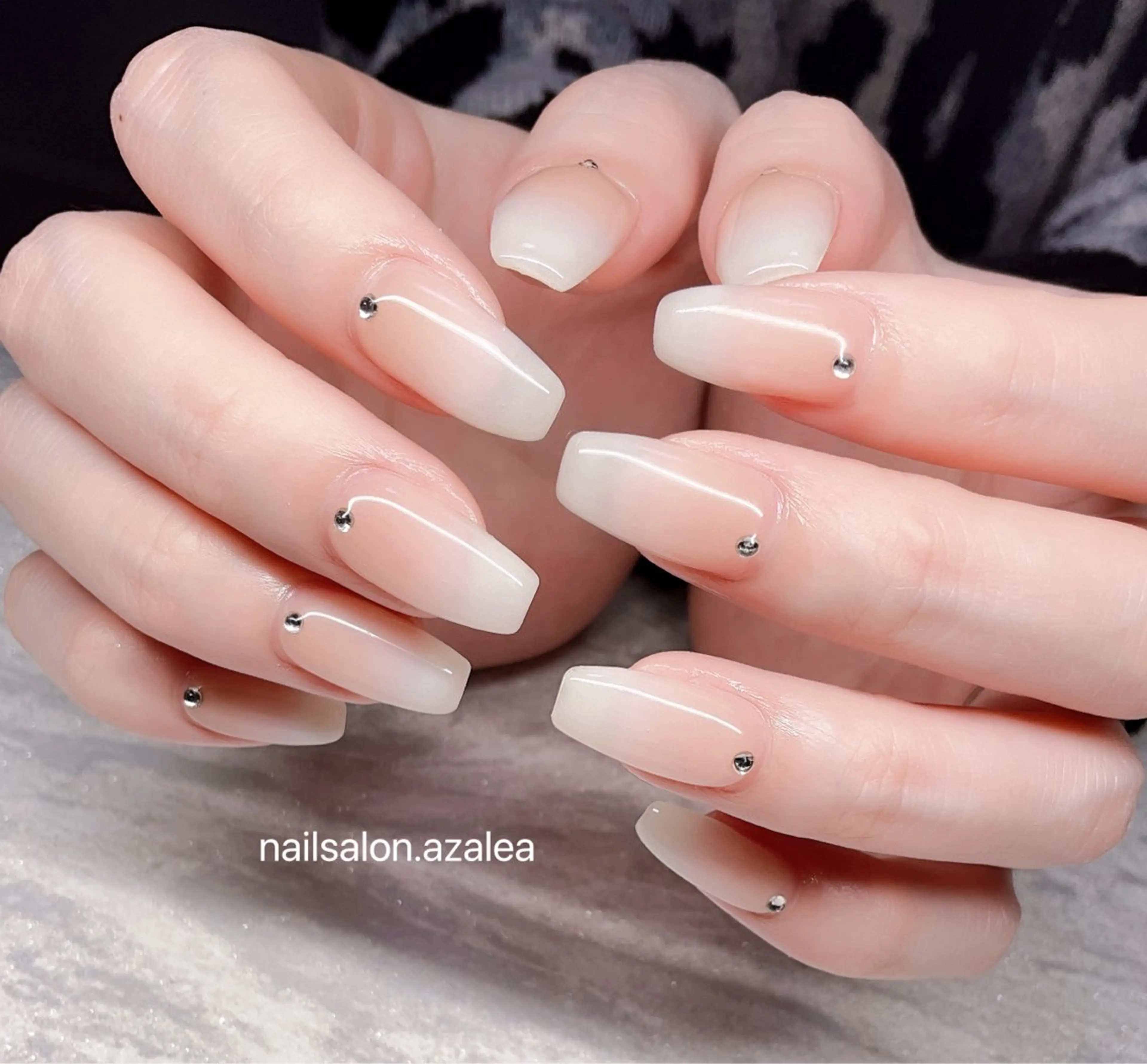 ネイル ハンドネイル R inのネイルデザイン