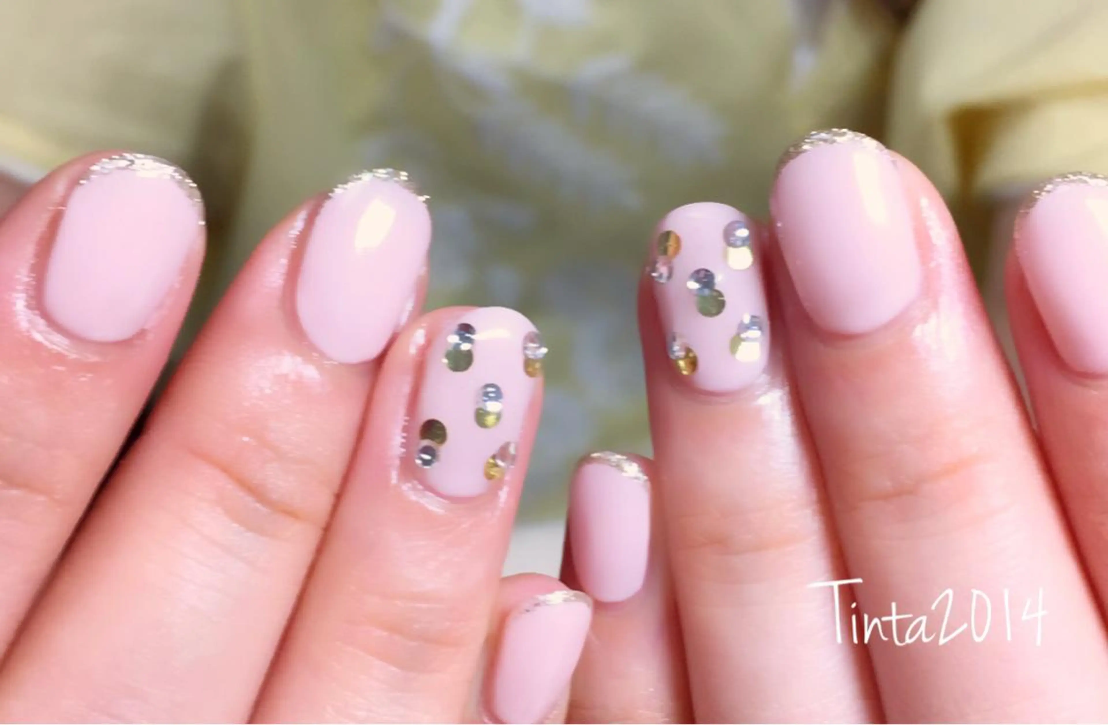 ネイル ホログラムネイル ラメ(グリッター) ワンカラーネイル ピンク ストーンネイル 馬場 典子のネイルデザイン