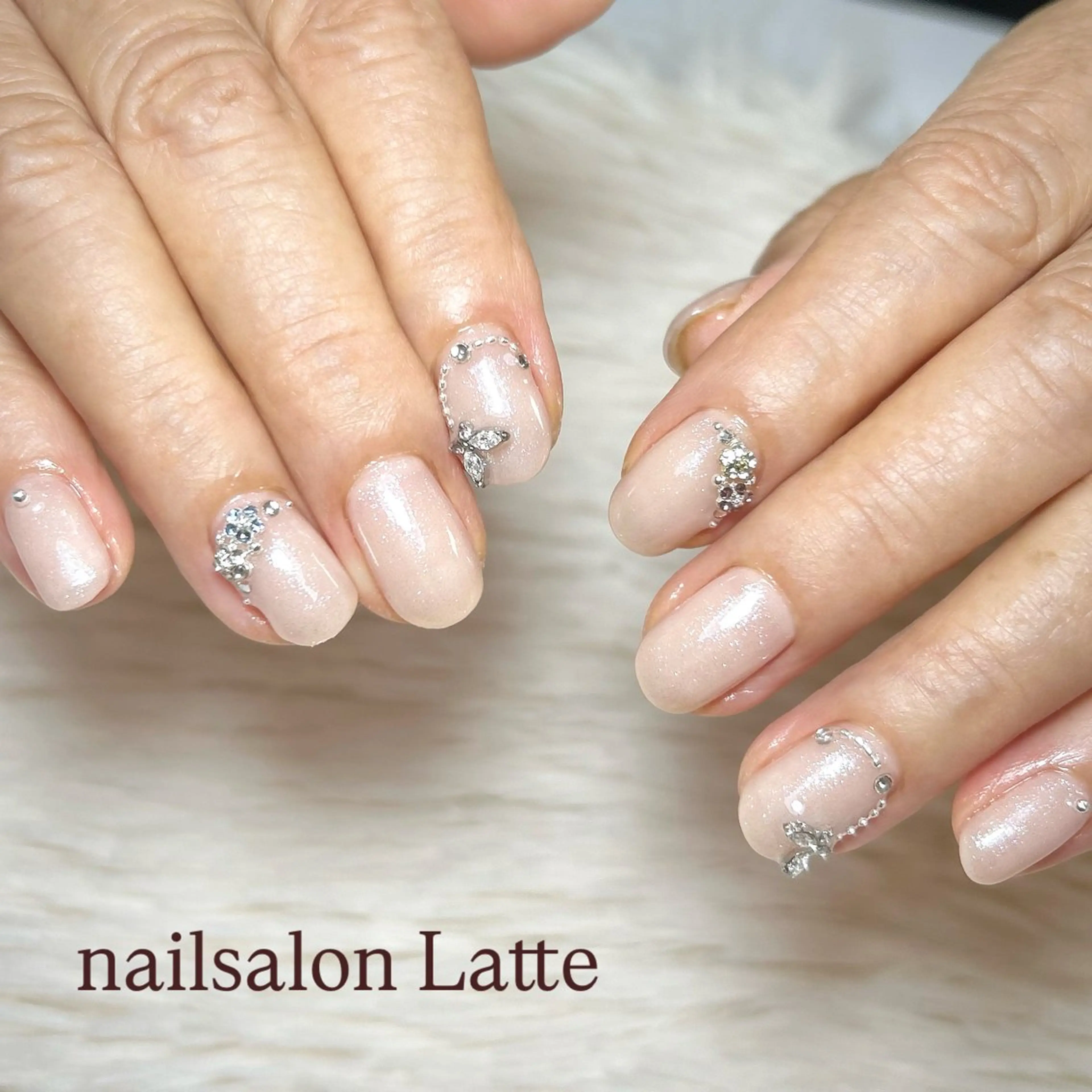 ネイル Nailsalon Latteのネイルデザイン