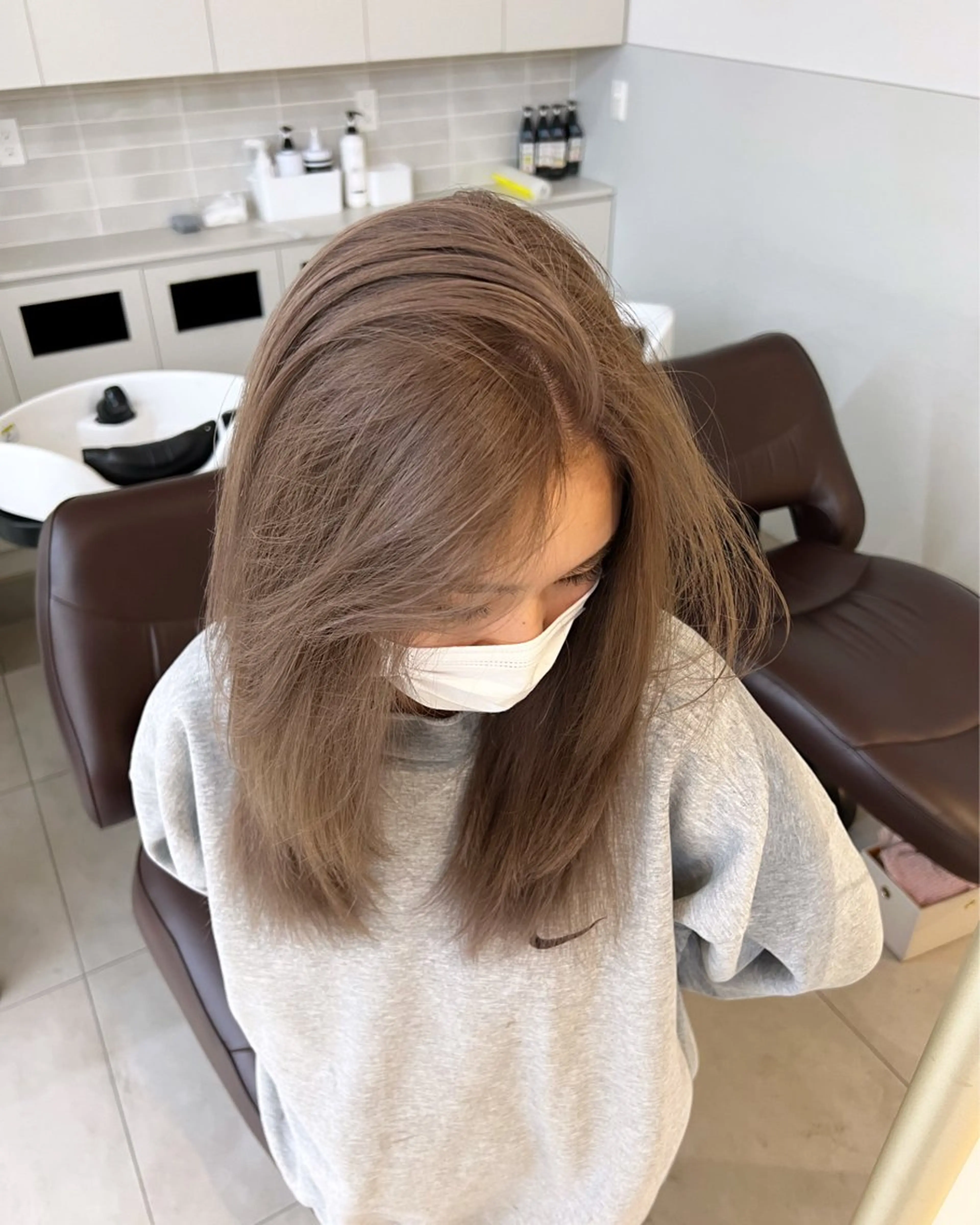 ショート カラー アッシュ アッシュブラウン ブリーチ ブラウンカラー ケアブリーチ ヘアカラー トリートメント ヘアセット レイヤー専門家 ダブルカラー修のヘアスタイル