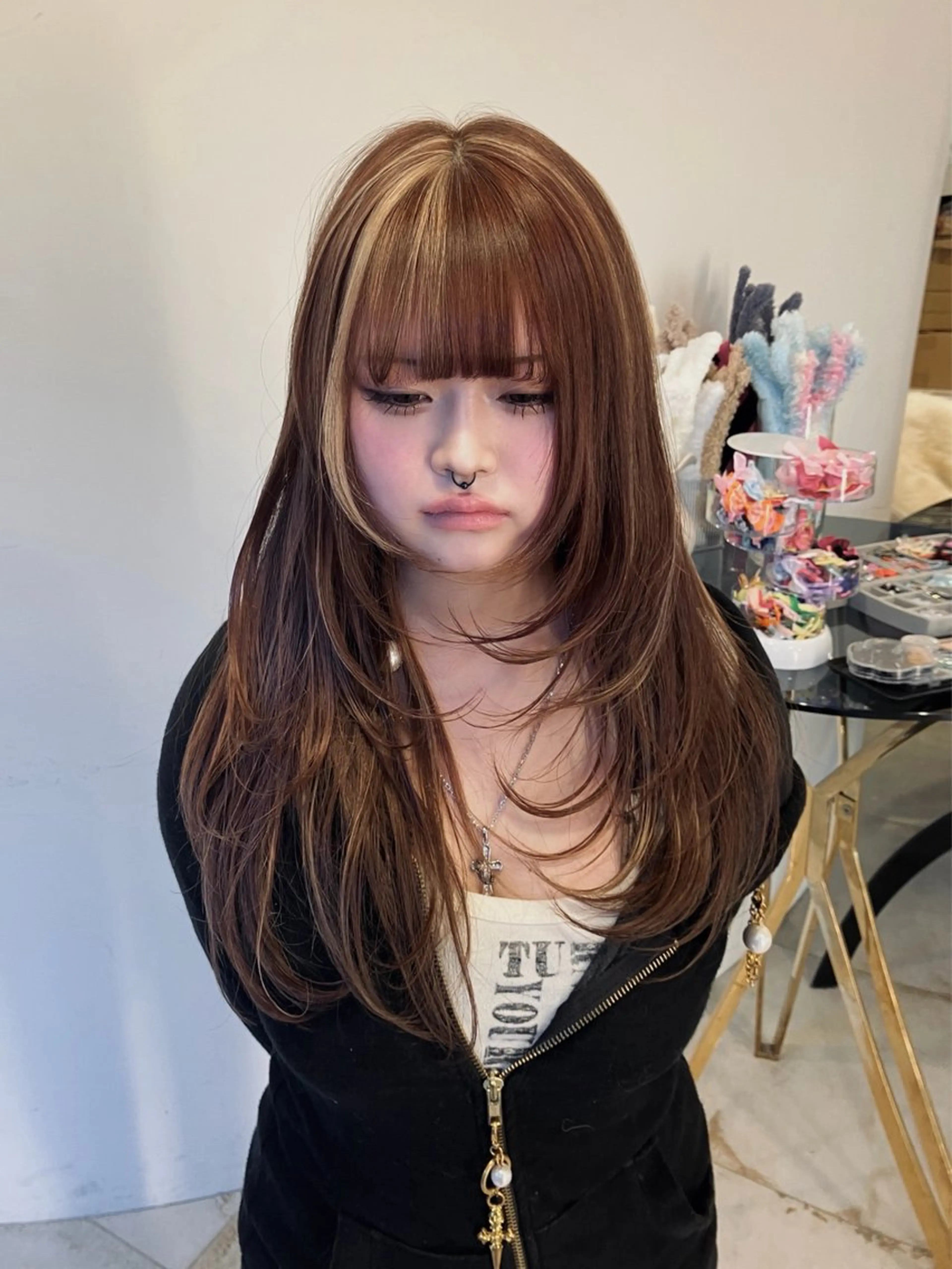 ロング カラー ハイライトカラー ハイライト Hanaka🐈⬛ 海外×ニュアンスのヘアスタイル