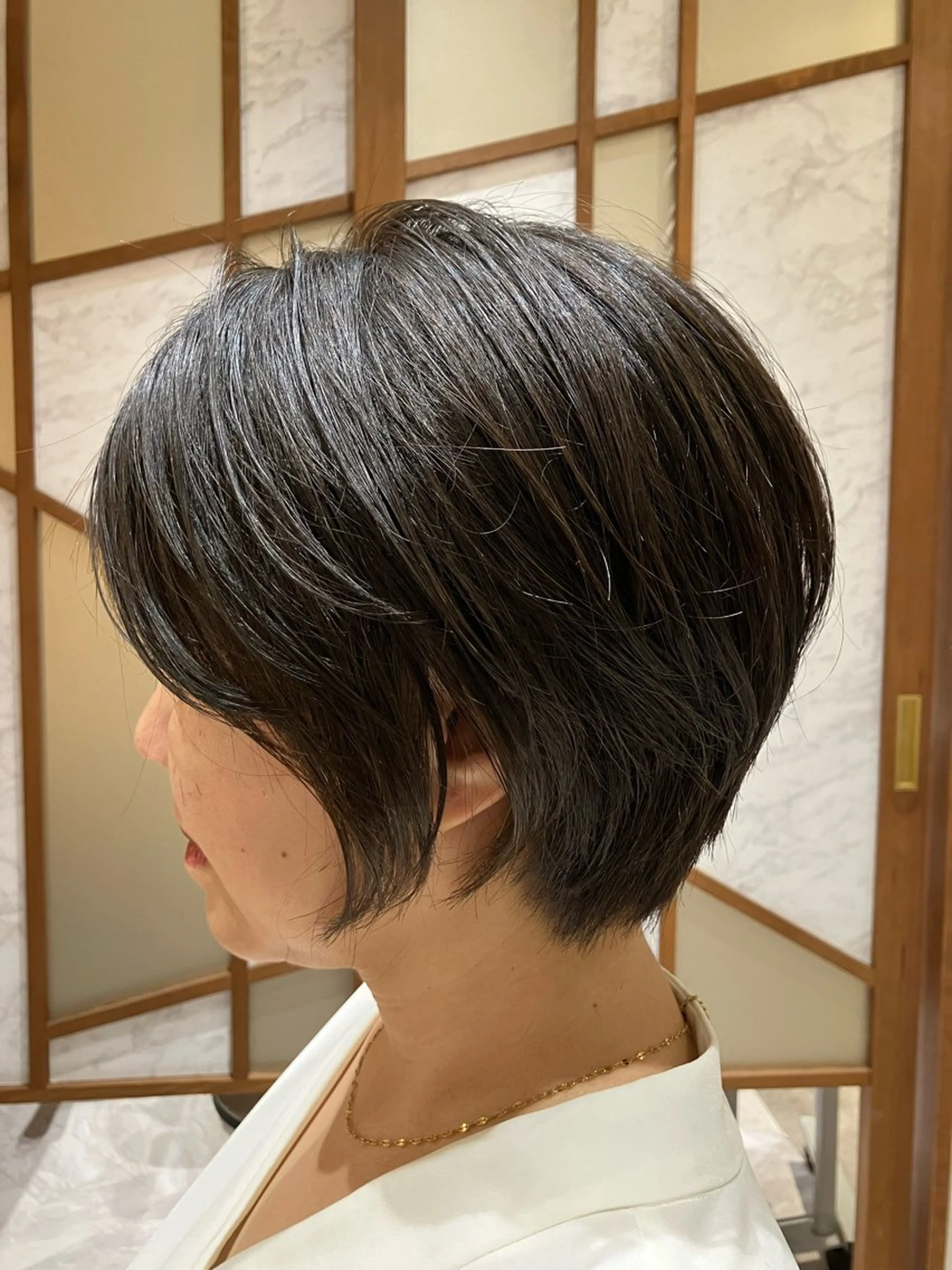 ショート カラー パーマ ショートヘア 脱白髪染め/大人ハイ ライト/田中佑季のヘアスタイル