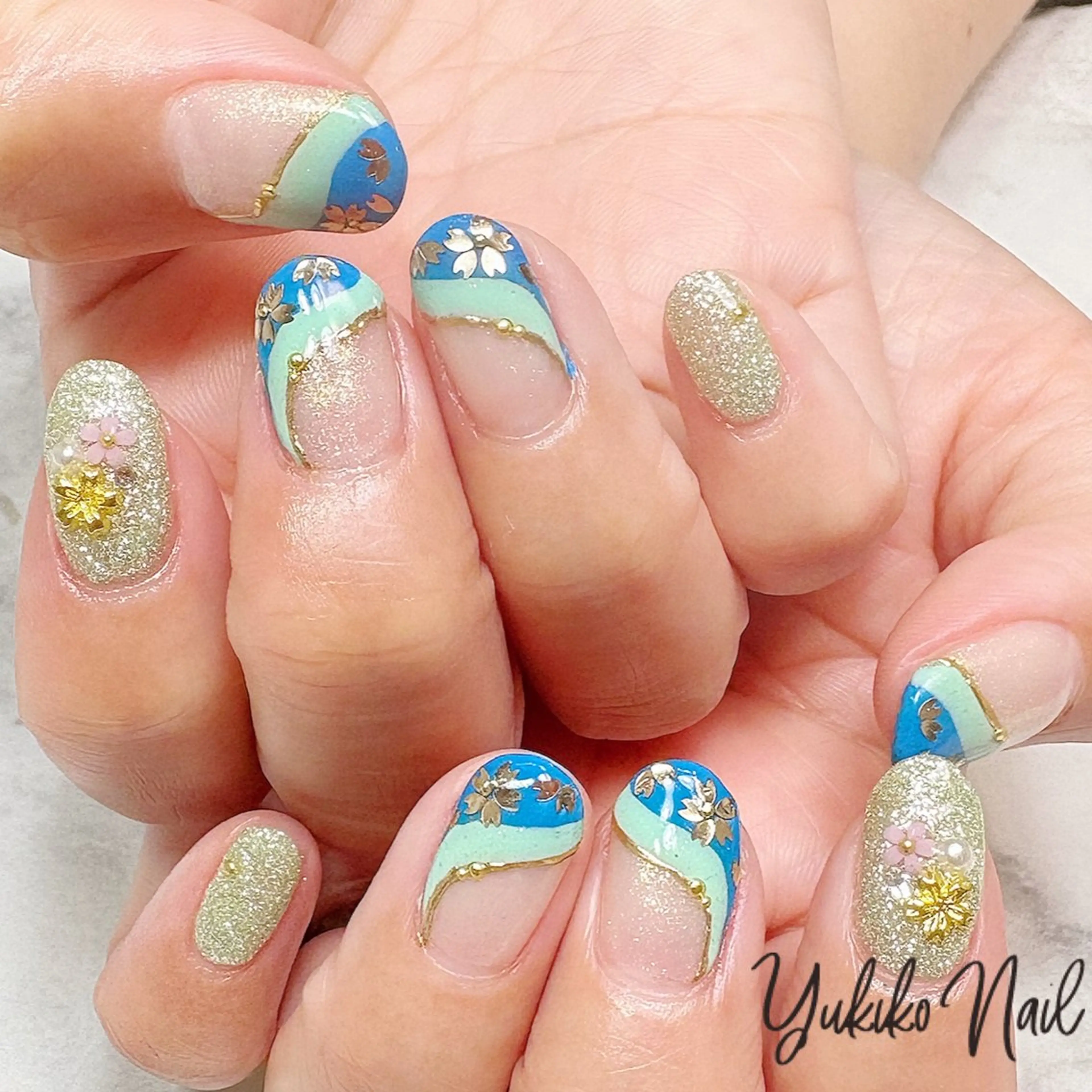 ネイル 桜ネイル フレンチネイル 春ネイル ハンドネイル ユキコ ネイルのネイルデザイン