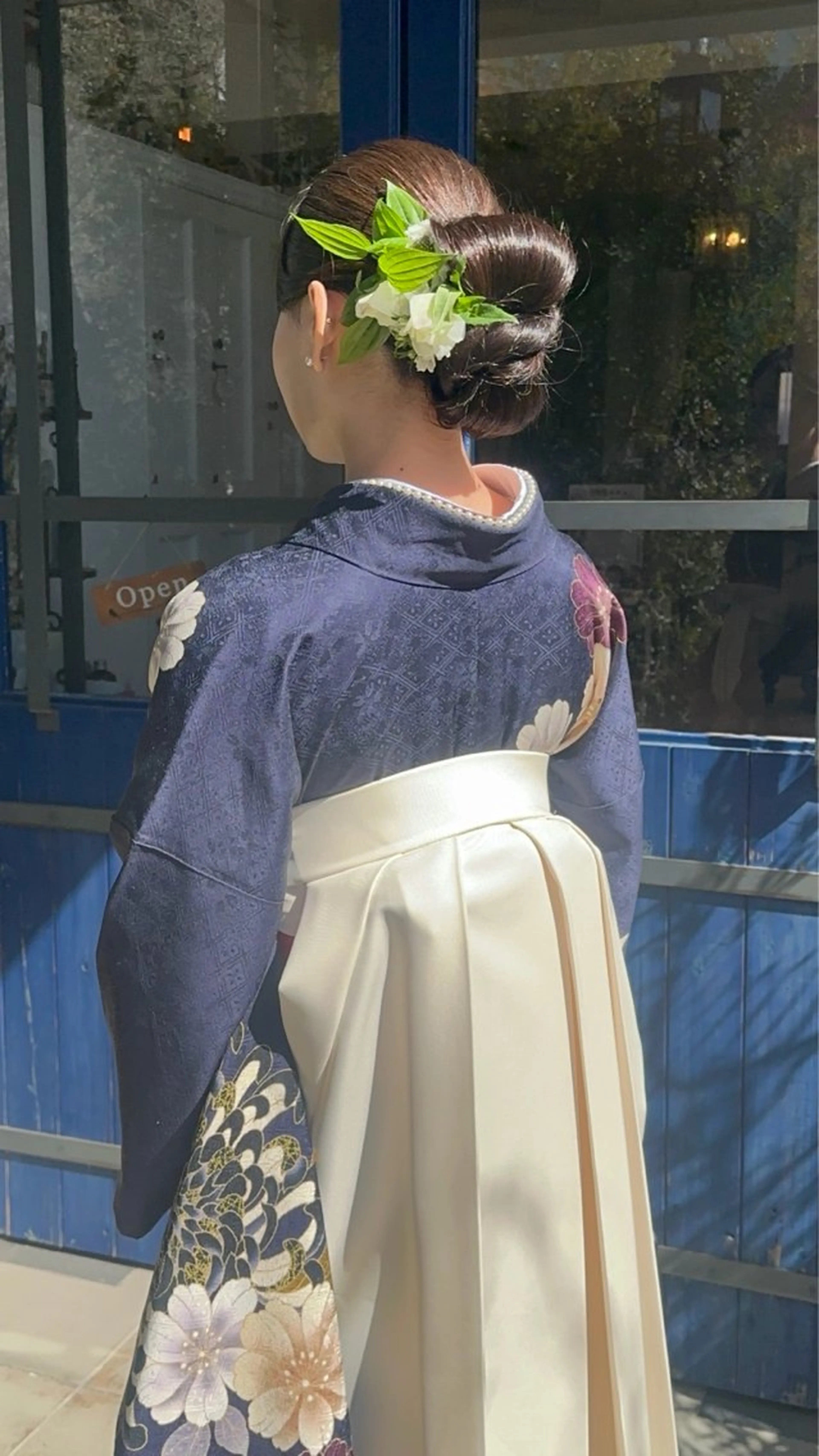 ロング ヘアアレンジ 卒業式のヘアスタイル ヘアセット 山之内匠/艶カラー/ ハイトーン/ブリーチのヘアスタイル