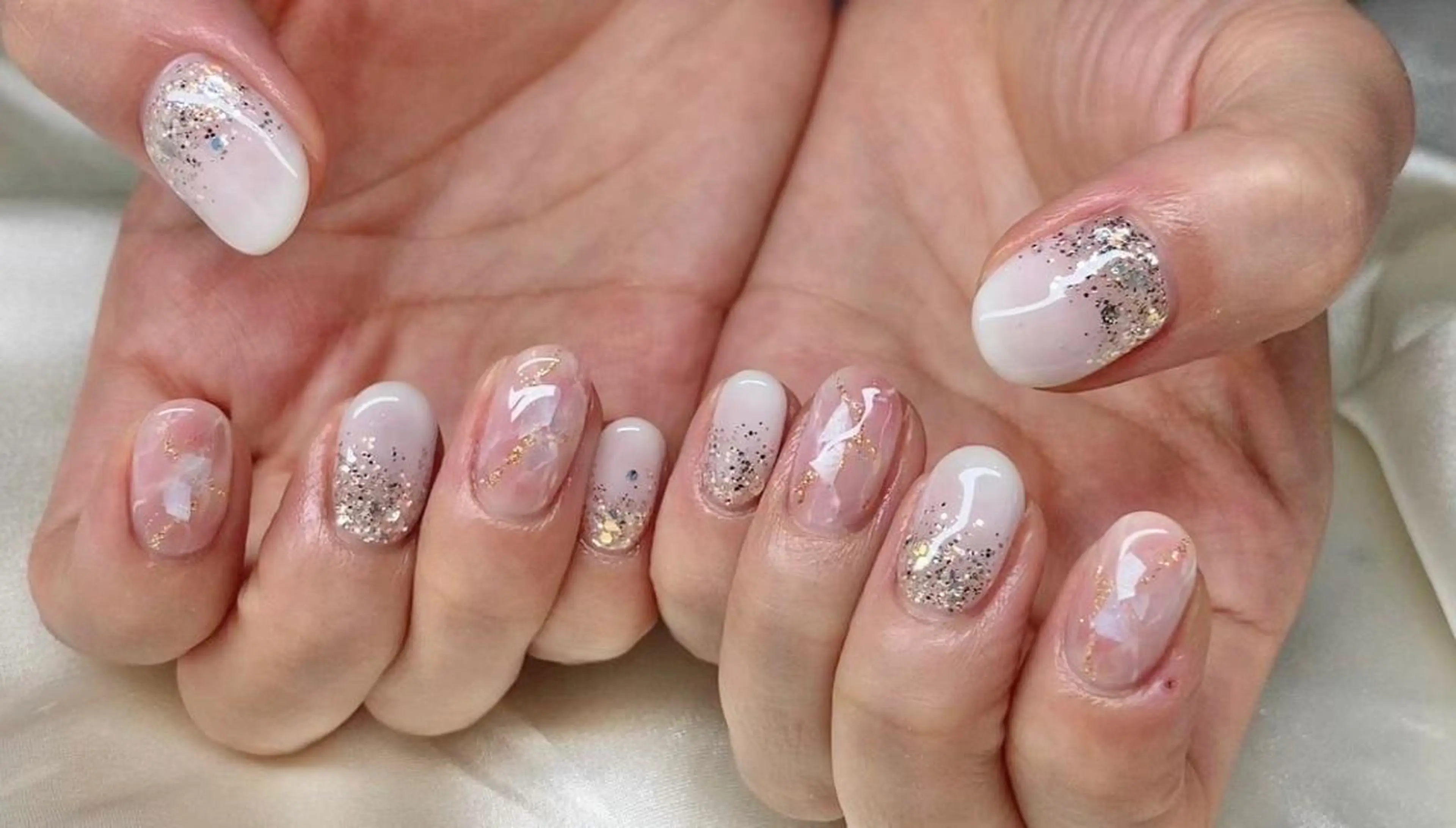 ネイル マツエク・マツパ アイブロウ 韓国風マツエク パリジェンヌラッシュリフト まつげパーマ 長さ出し ジェルネイル ハンドネイル Nail&eye Belire 新宿のネイルデザイン