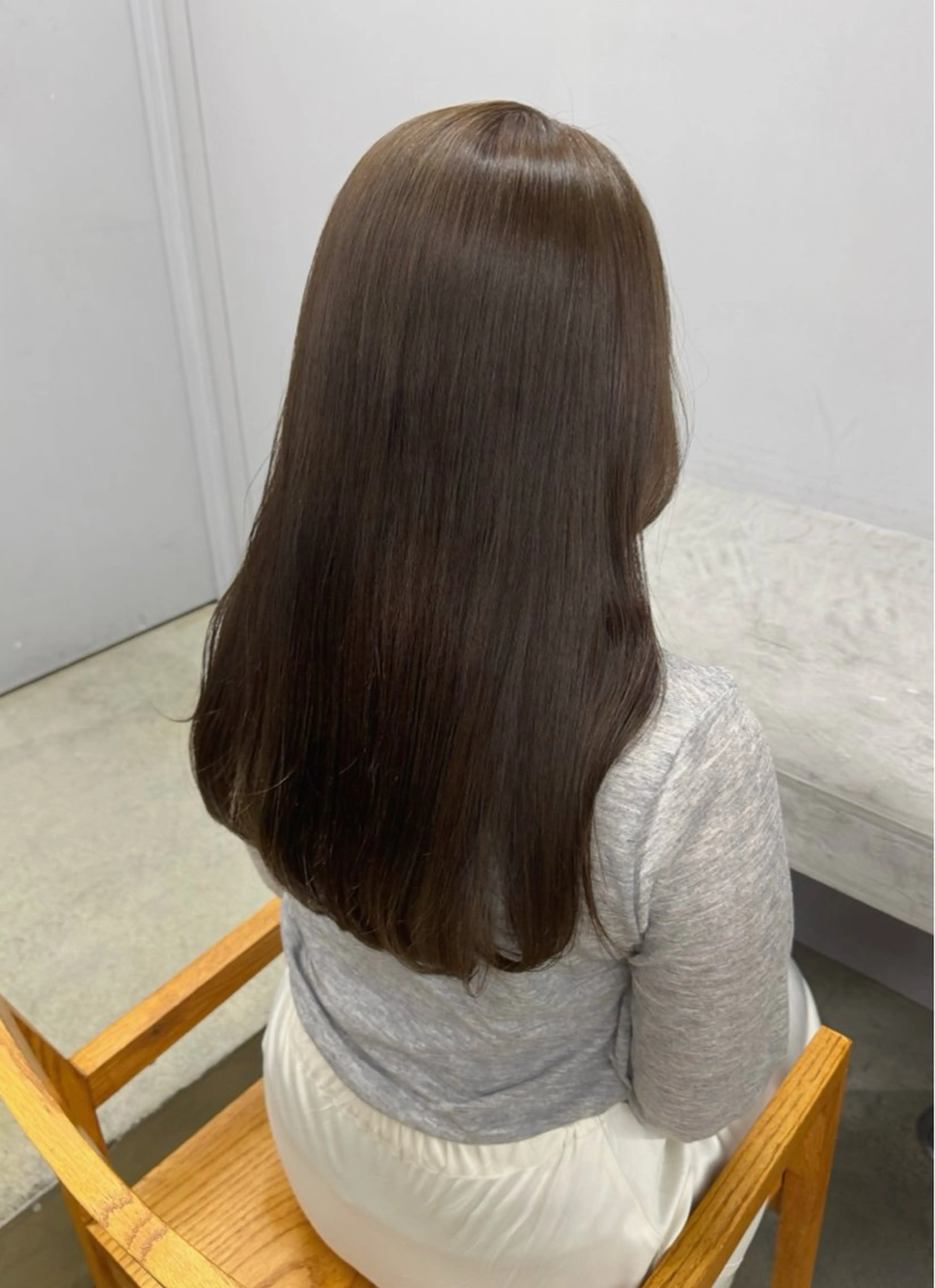 カラー ヘアカラー トリートメント maina/透明感 ベージュ/ブラウンのヘアスタイル