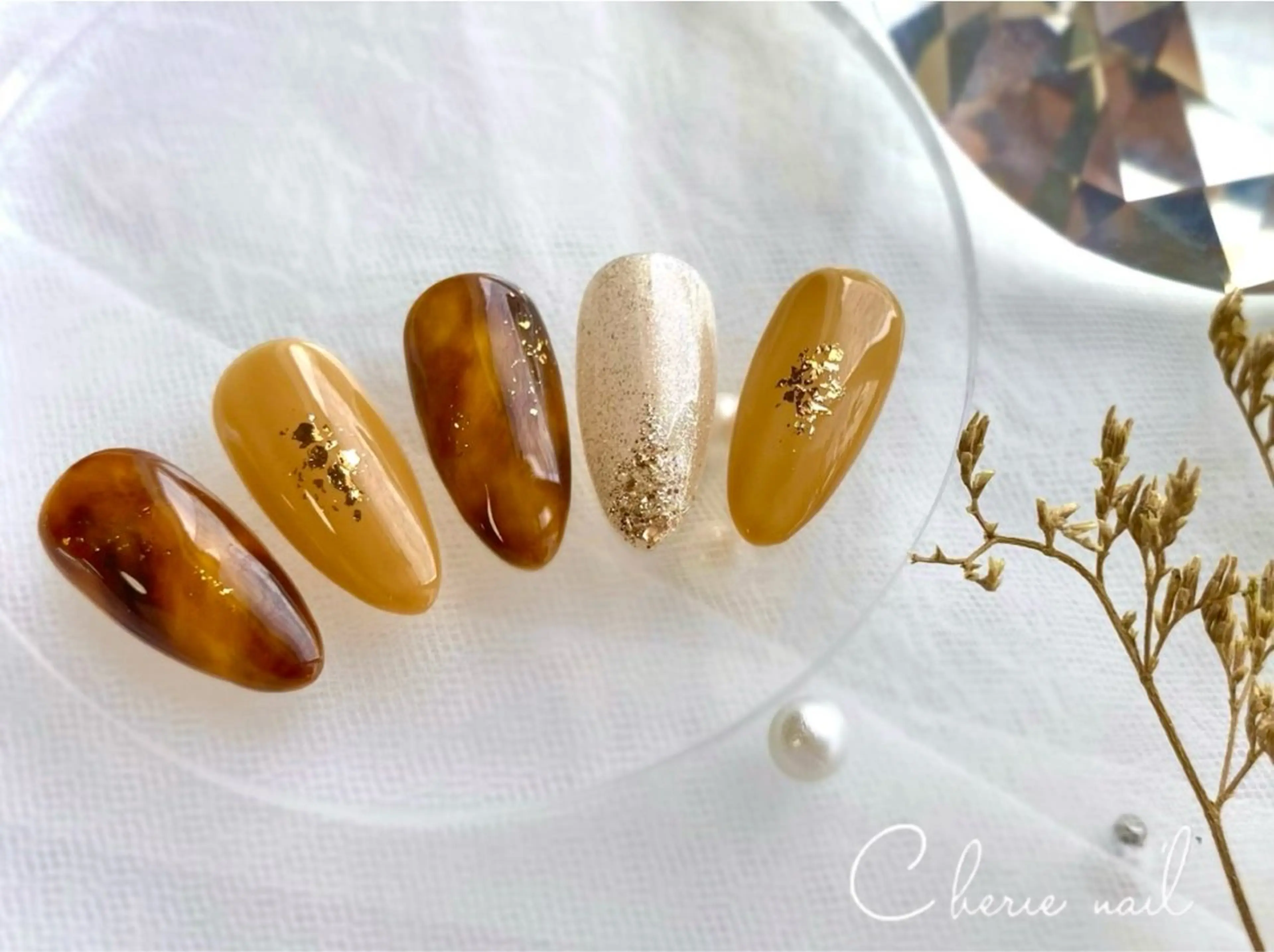 ネイル べっ甲ネイル ブラウン ジェルネイル ハンドネイル Cherienail yunaのネイルデザイン