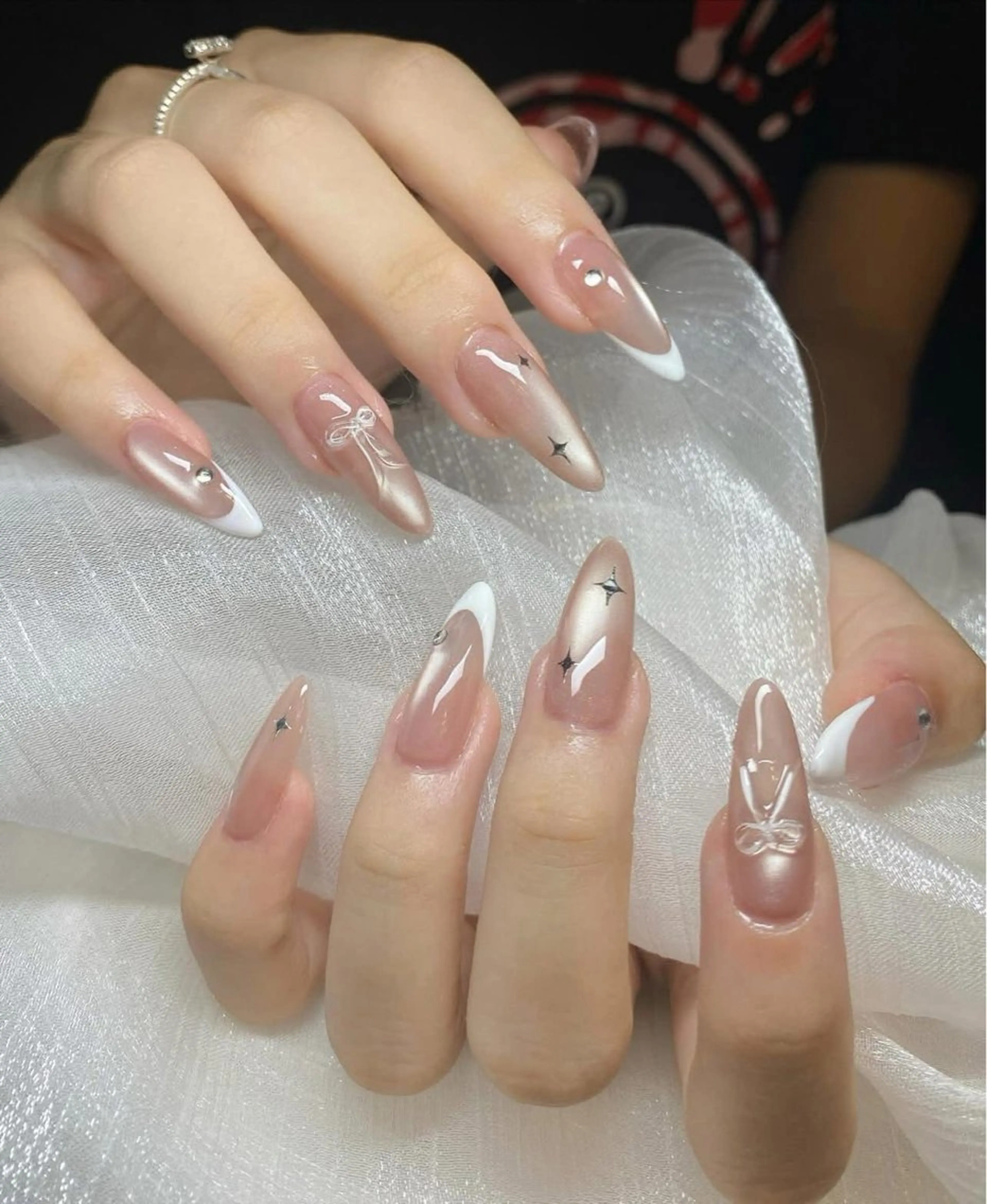 ネイル ハンドネイル T. Leeのネイルデザイン