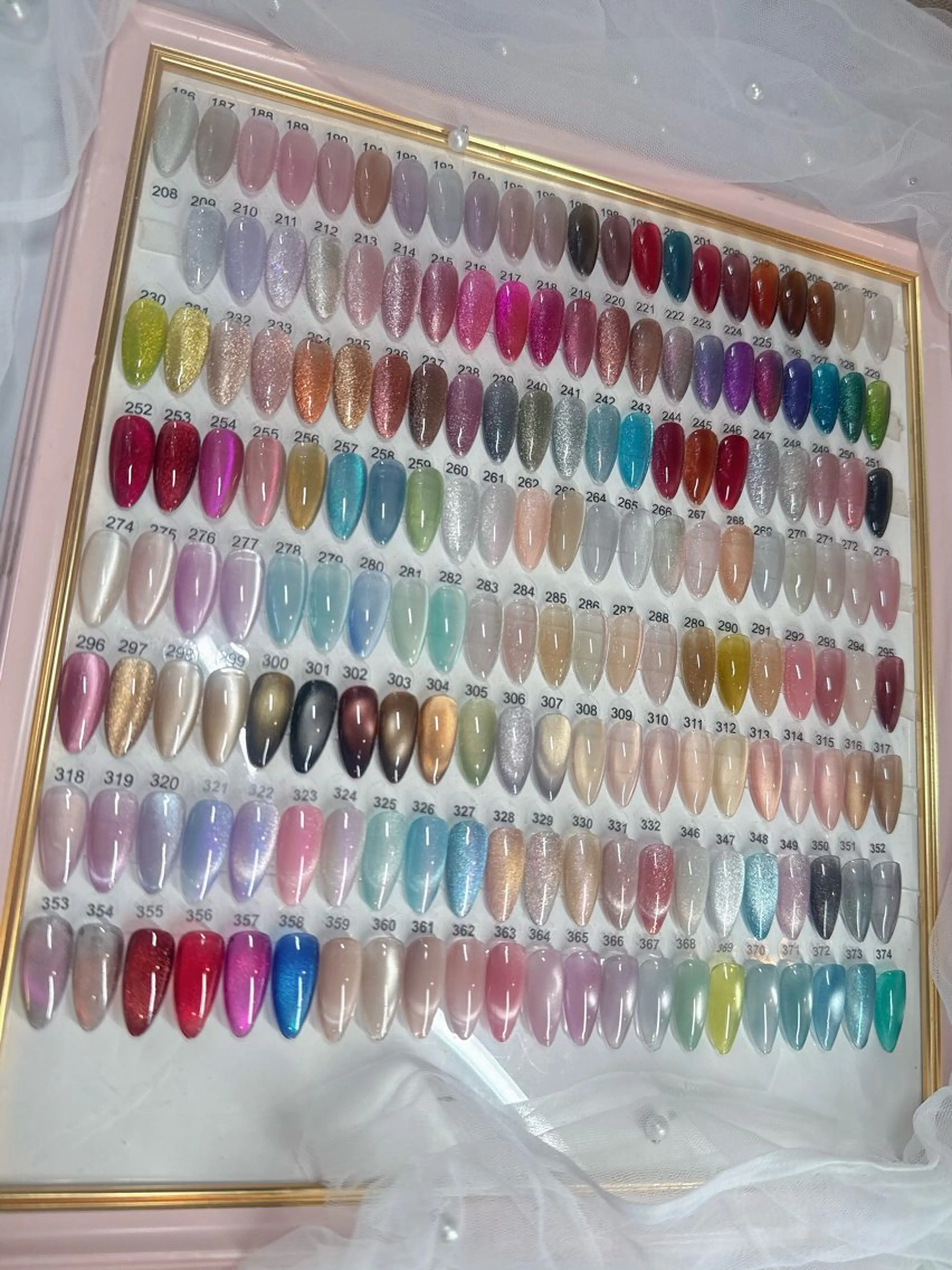 ネイル マグネットネイル ハンドネイル LU LU NailSalonのネイルデザイン