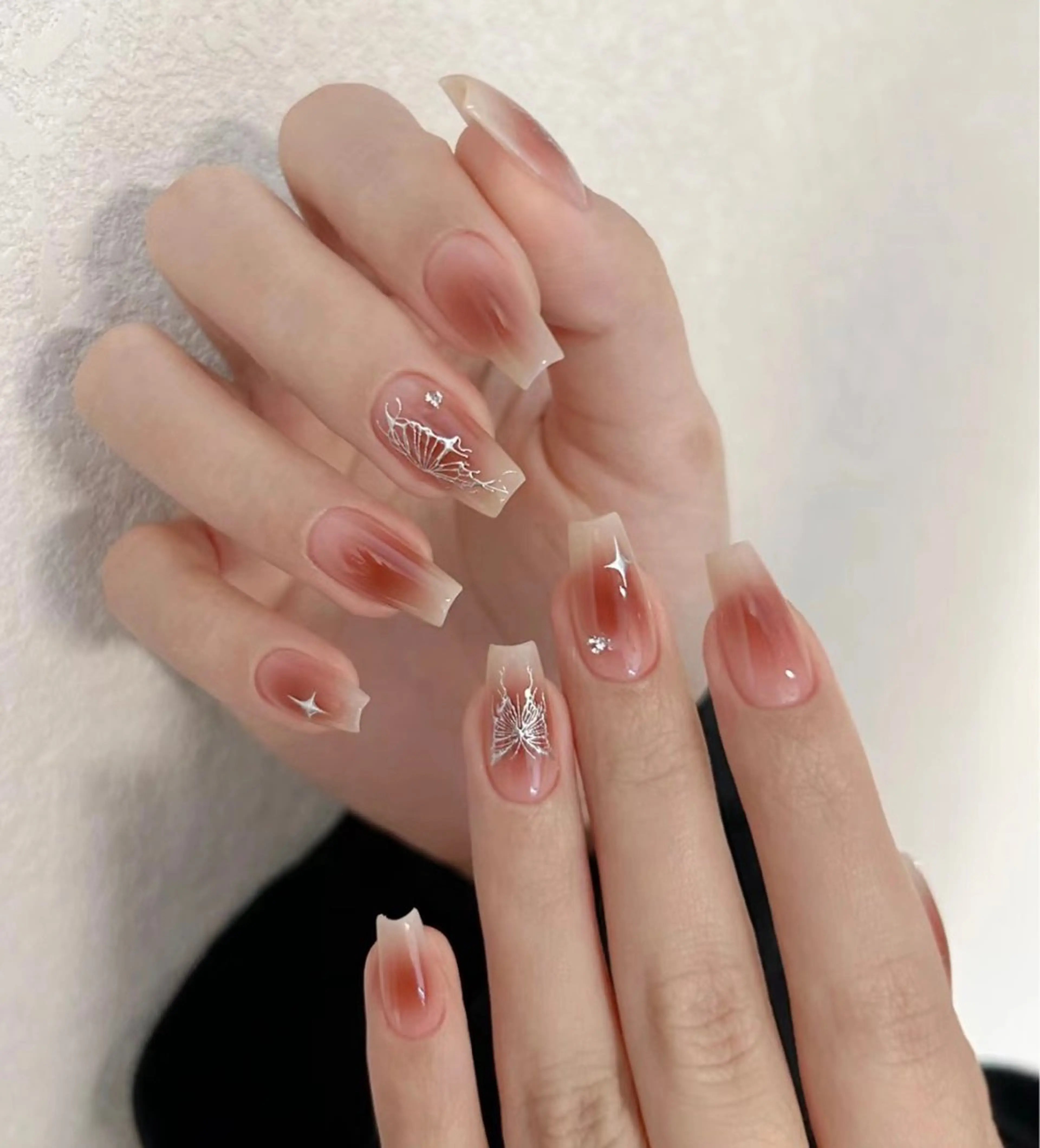 セミロング nina beautyのネイルデザイン