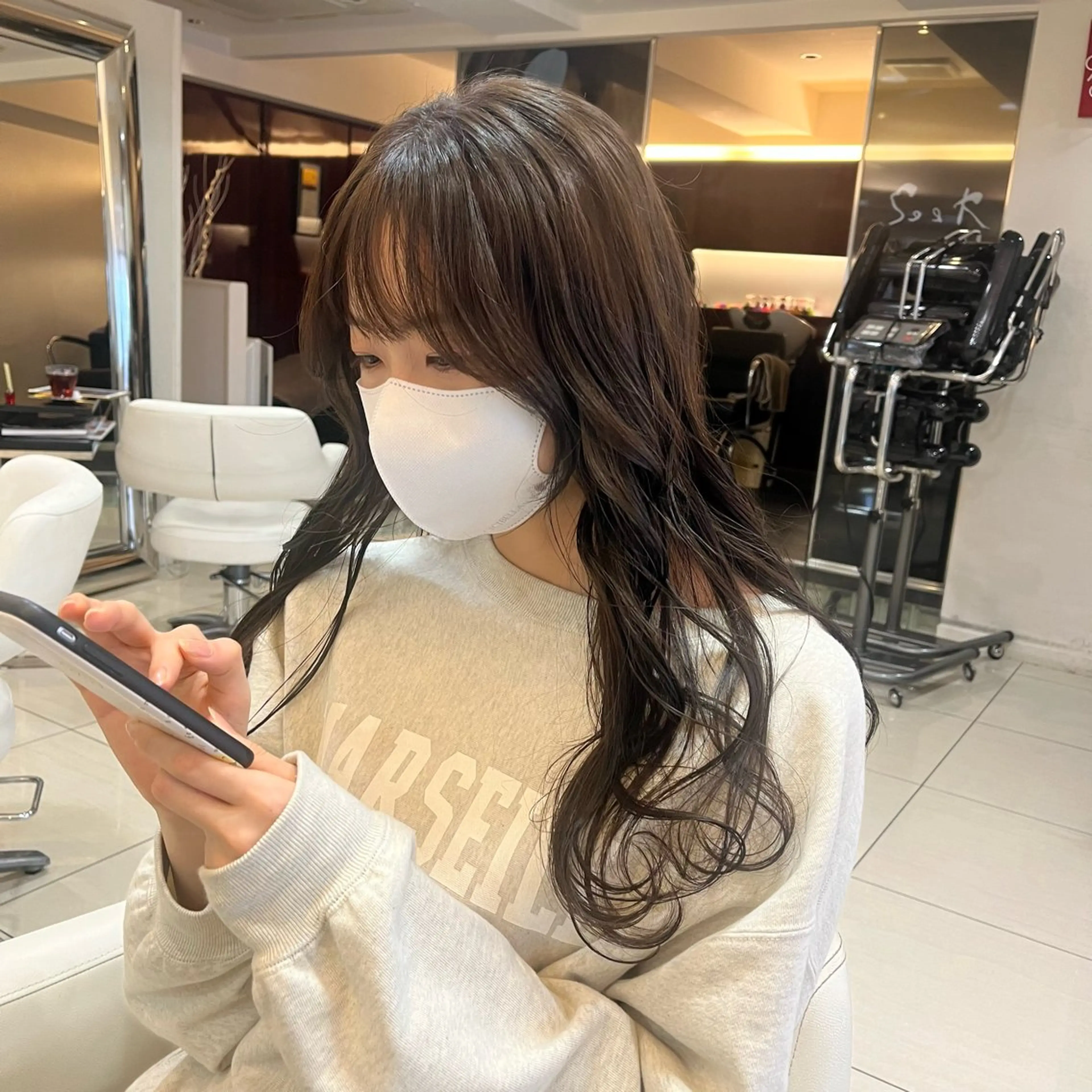 【4月❗️学生限定❣️】カット＋透明感カラー＋Aujuaトリートメントの写真