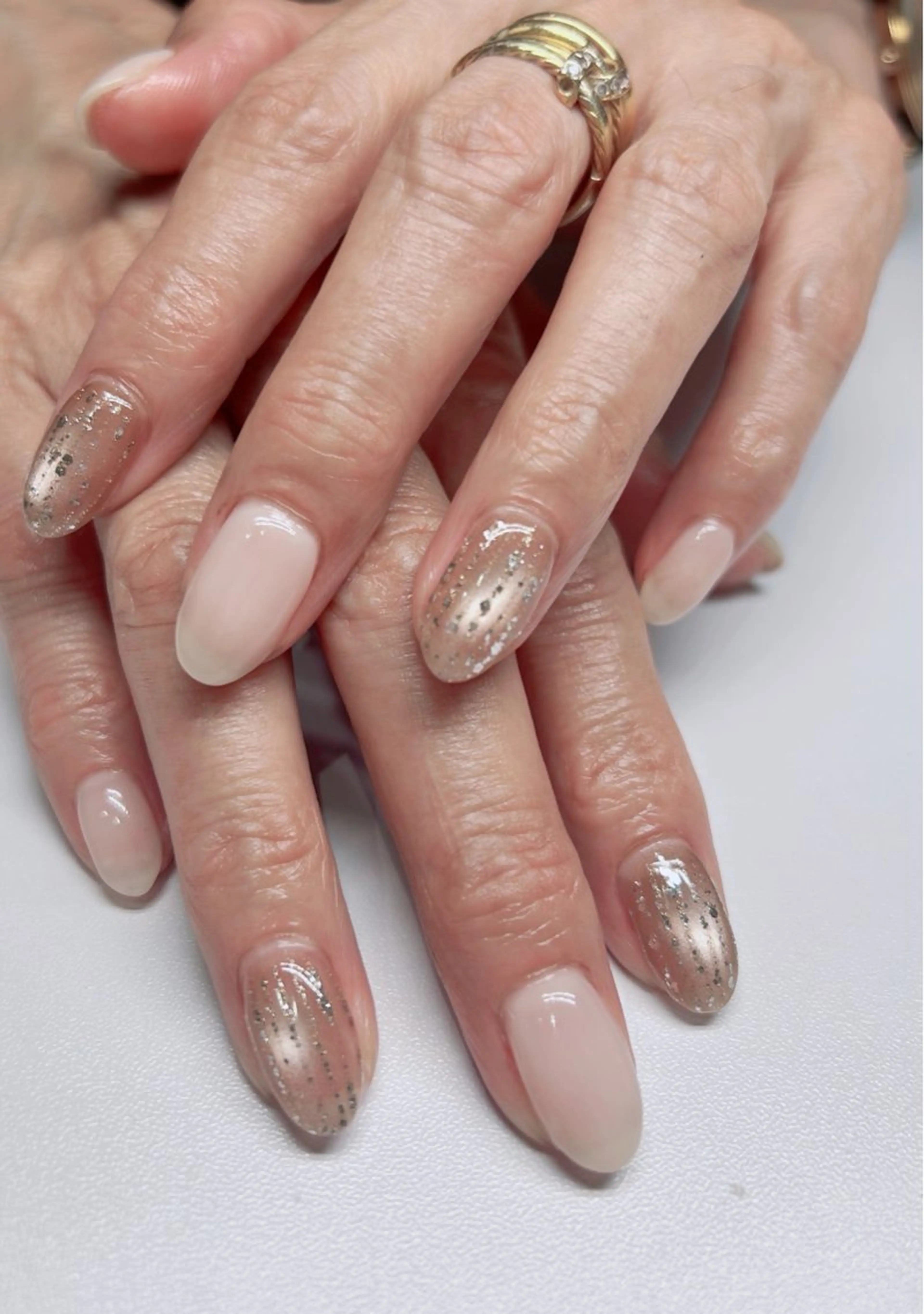 ネイル 透灯 TOUTOU 🪄のネイルデザイン