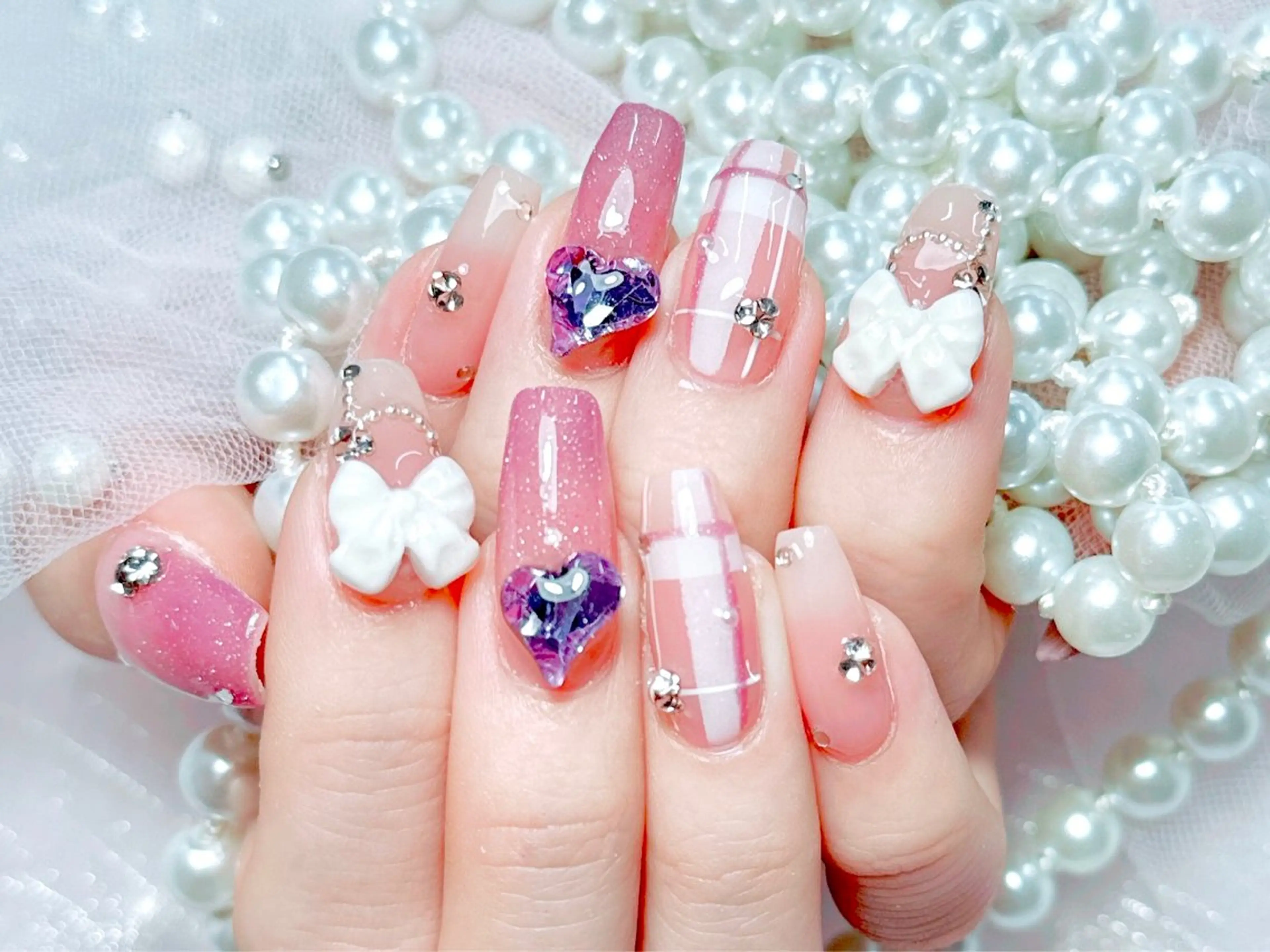 ネイル オーロラネイル チークネイル 長さ出し フットネイル フレンチネイル NaNa nailのネイルデザイン
