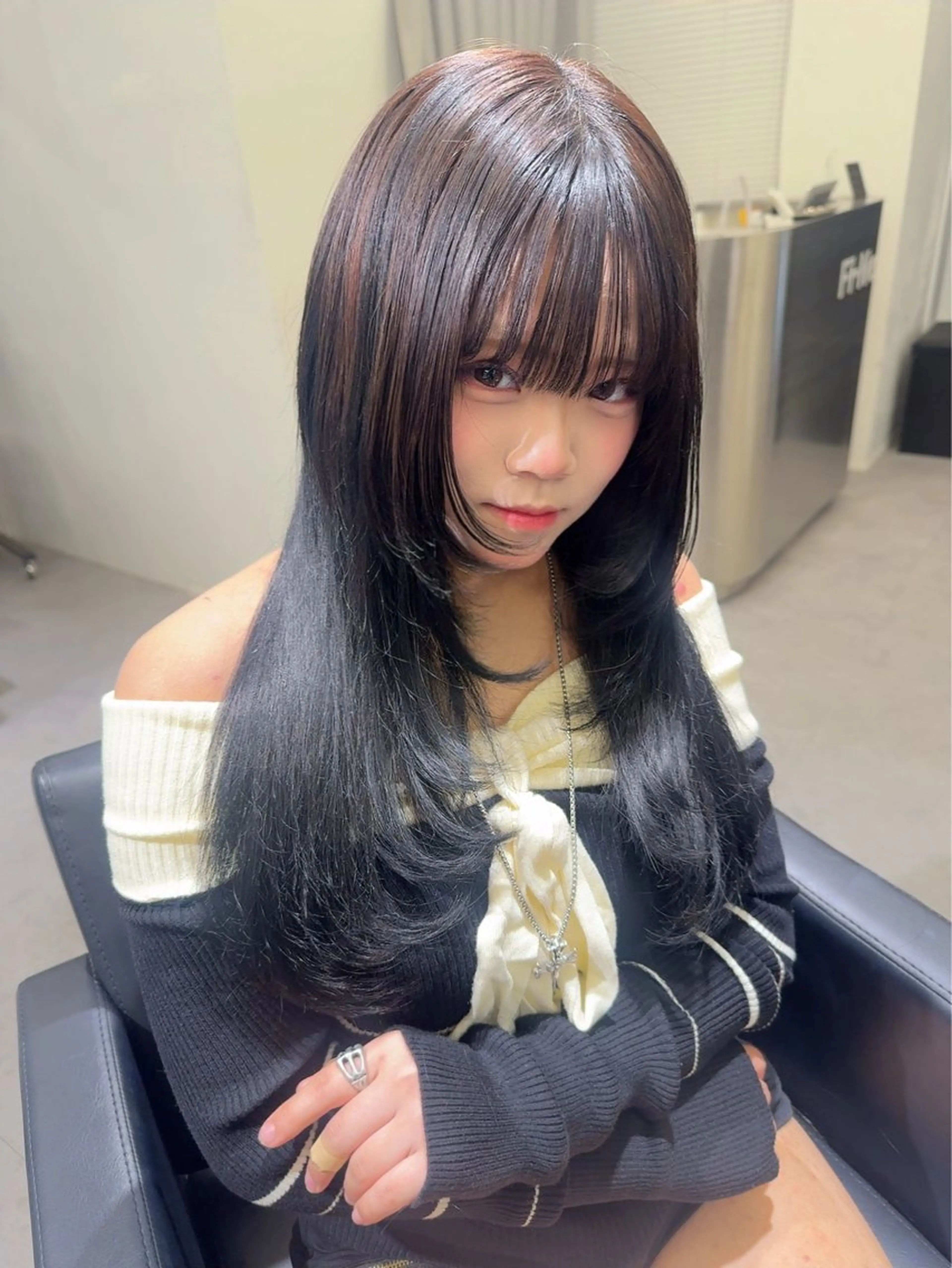 《✨プルエクステで作るレイヤースタイル✨》エクステ60本​〜​＋馴染ませカット無料の写真