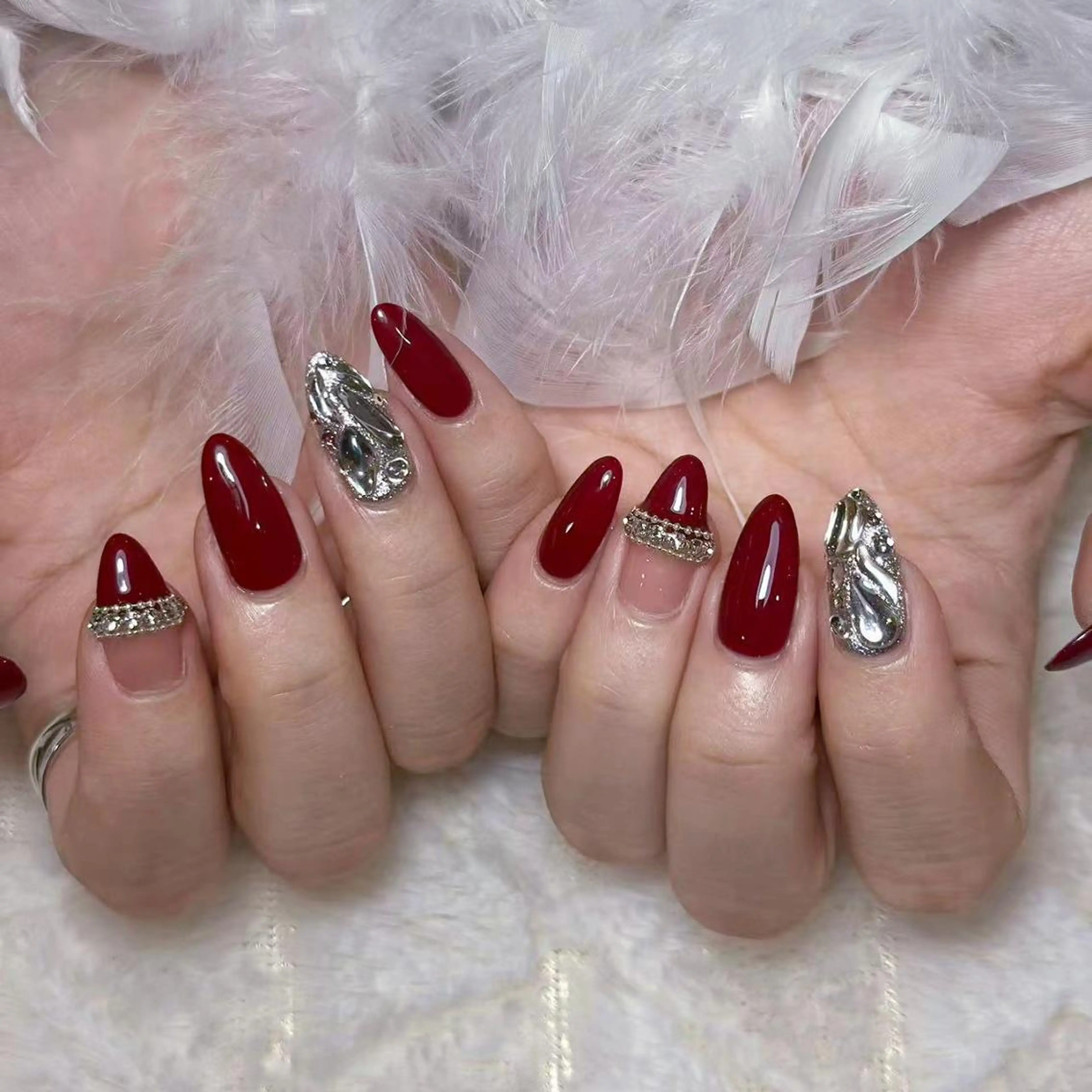 ネイル アートネイル オーロラネイル ガーリー キラキラネイル 韓国ネイル Leah 💅のネイルデザイン