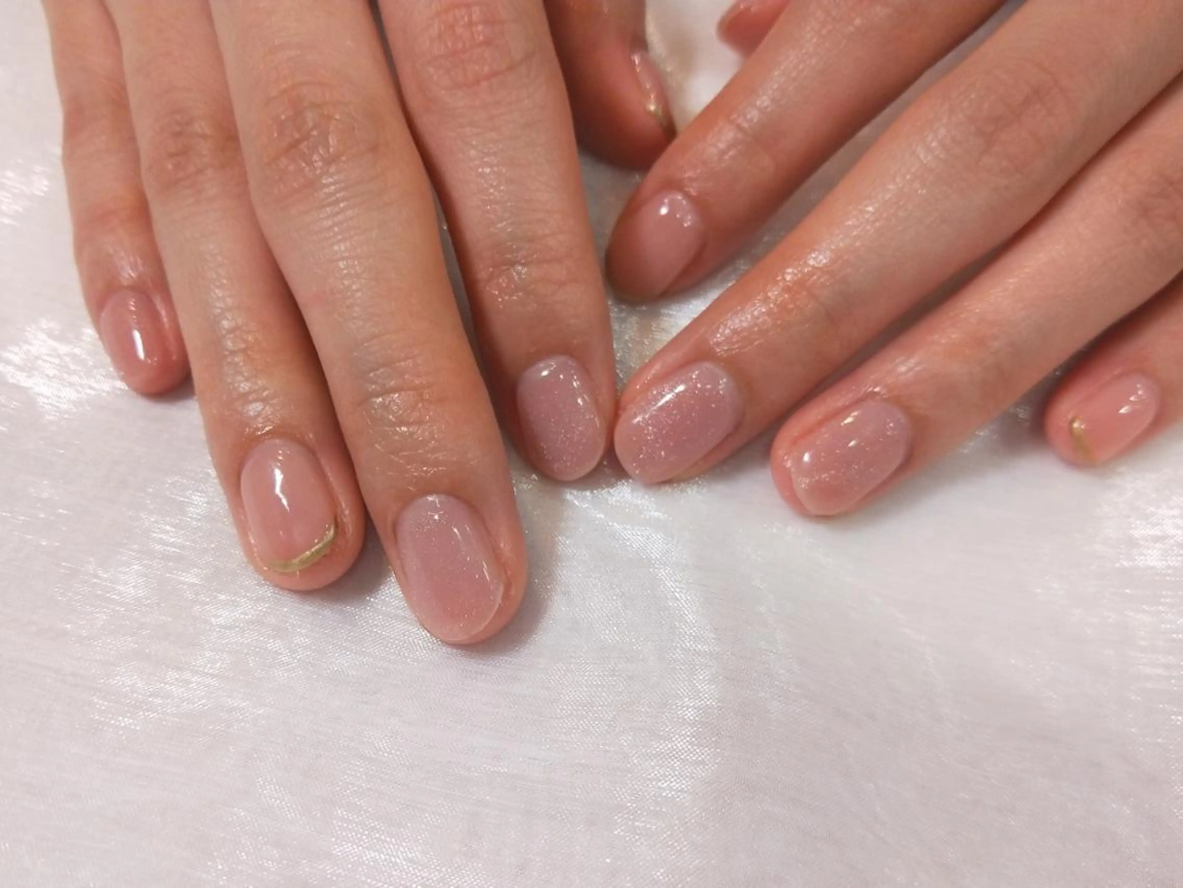 ネイル ハンドネイル ハンドケア R'well所属・はばすみれ🎀ﾈｲﾙ 光ﾌｪｲｼｬﾙ ﾍｱのネイルデザイン