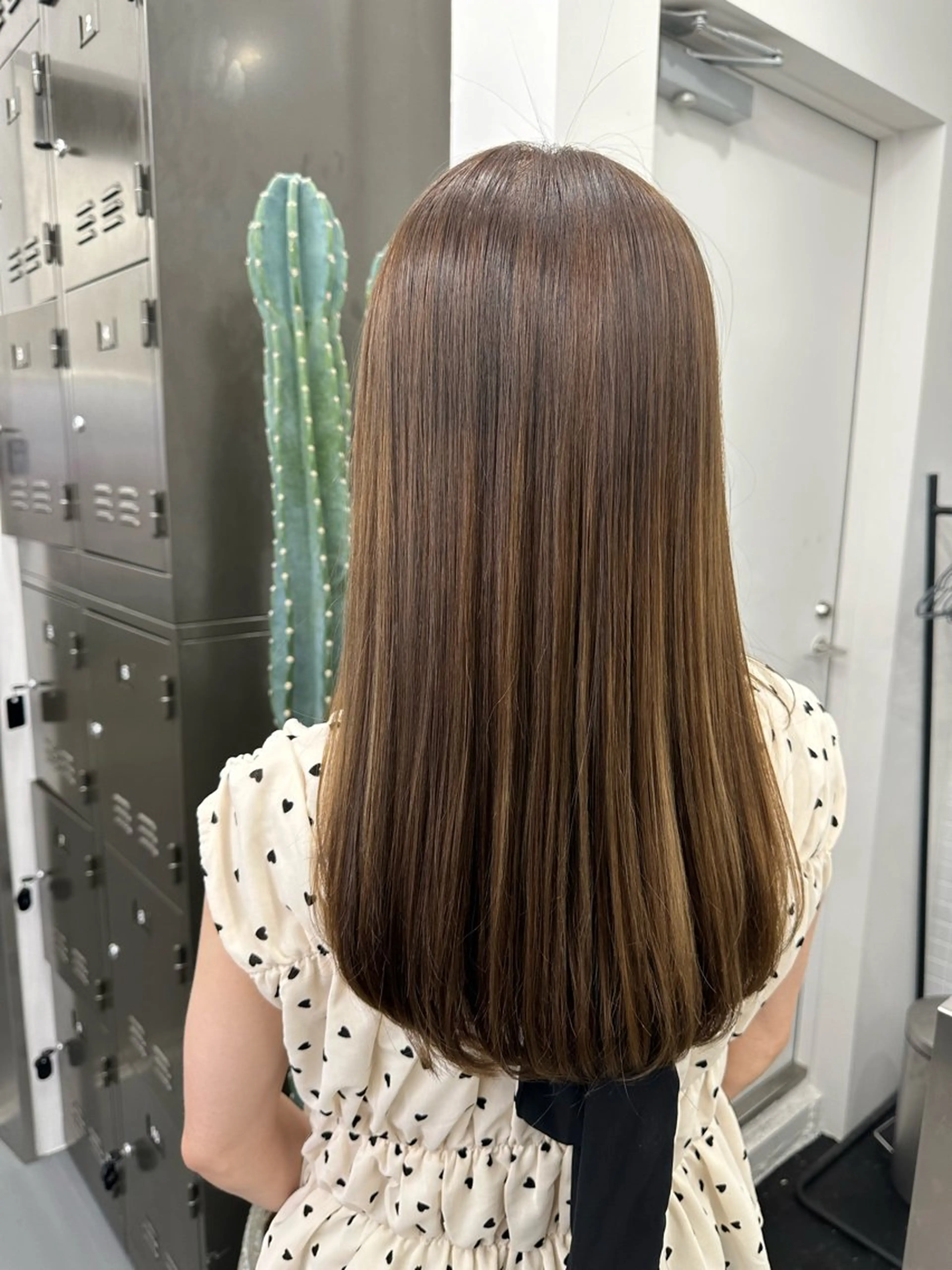セミロング カラー カット ヘアカラー 縮毛矯正 トリートメント 古田 昂也のヘアスタイル