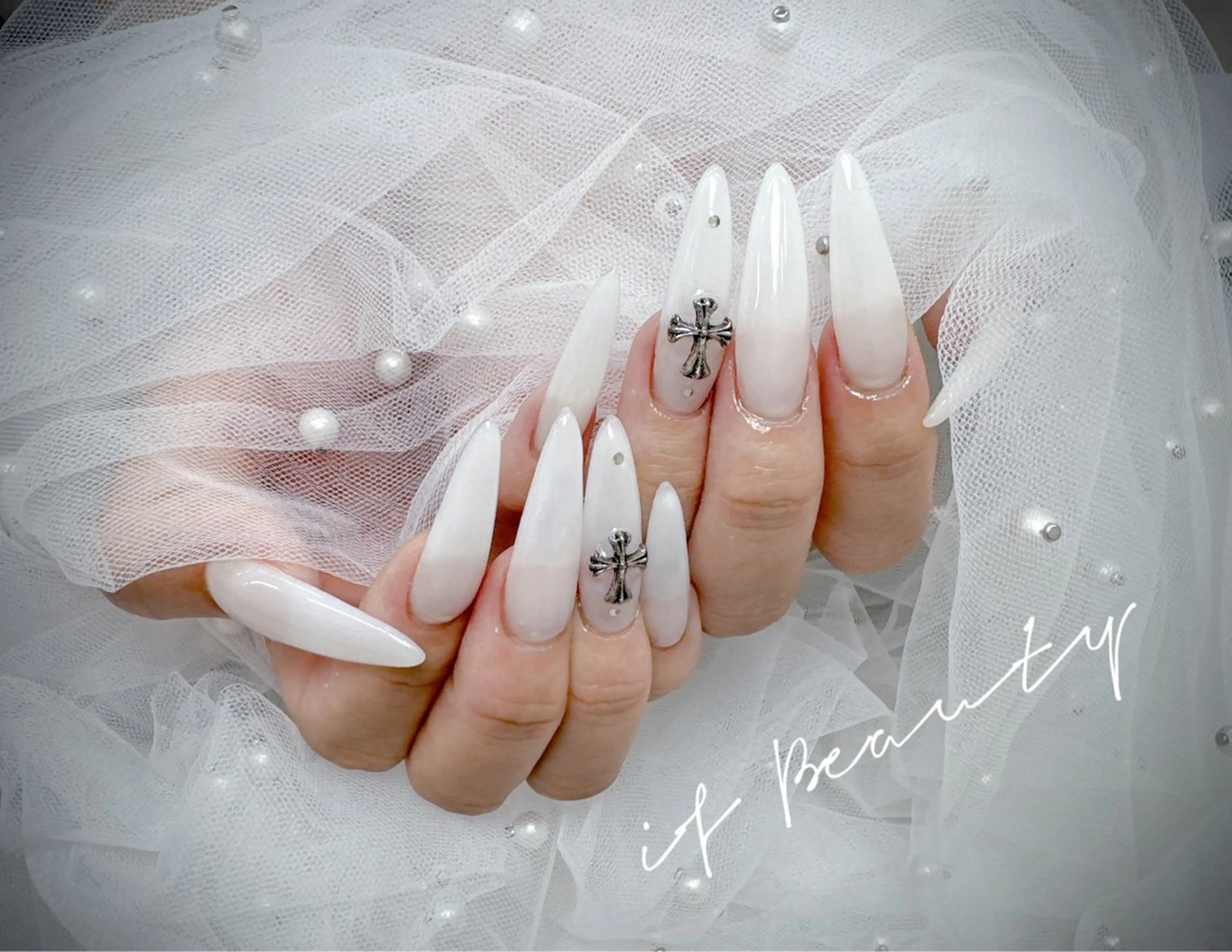 ネイル ロングネイル ワンカラーネイル 💓mi.o Nail御徒町店のネイルデザイン