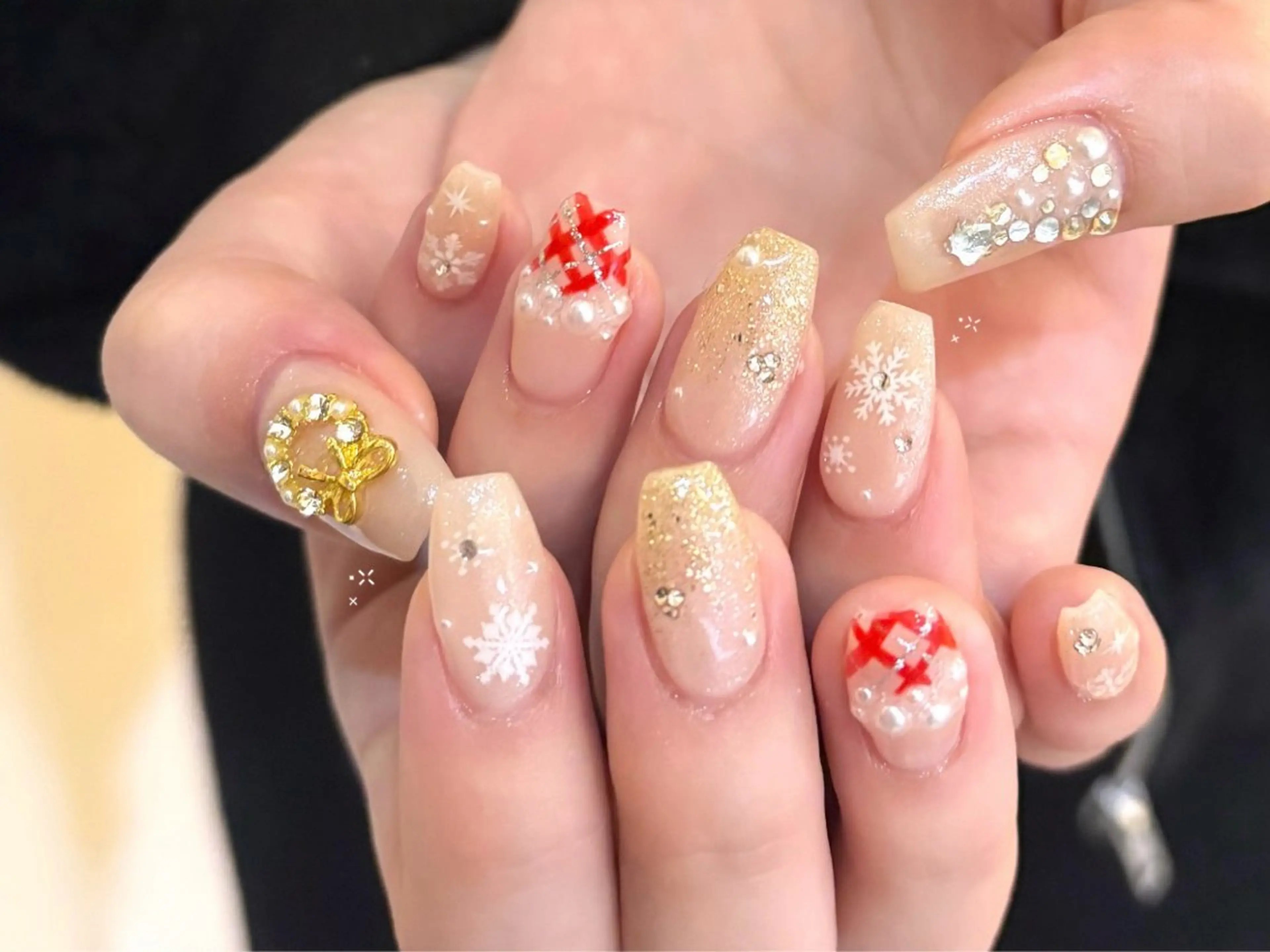 ネイル ジェルネイル パラジェル 冬ネイル クリスマス ハンドネイル EmaNail 肥後橋店🤍YURIのネイルデザイン