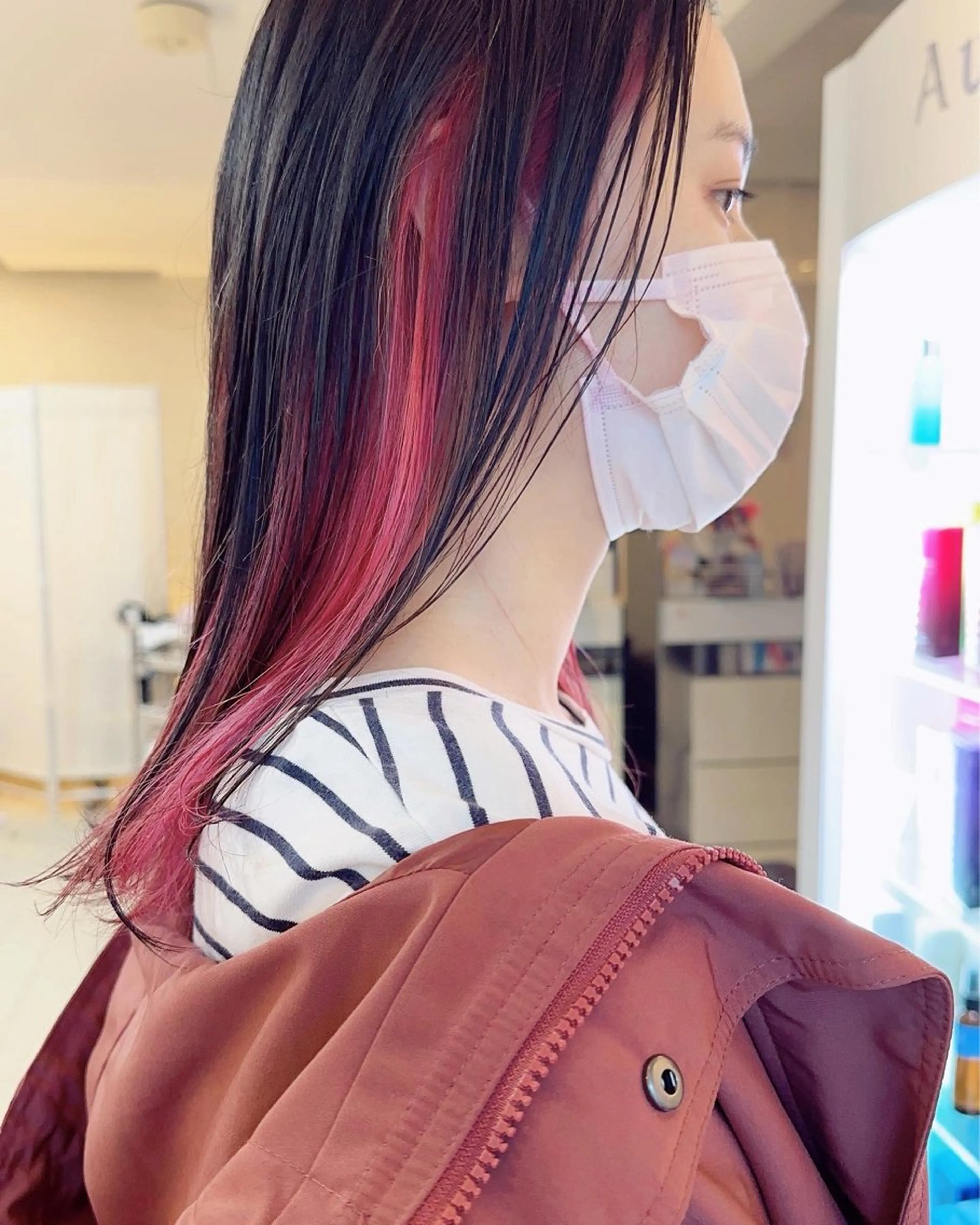 カラー ブリーチ インナーカラー ピンクカラー 牧野 由香のヘアスタイル