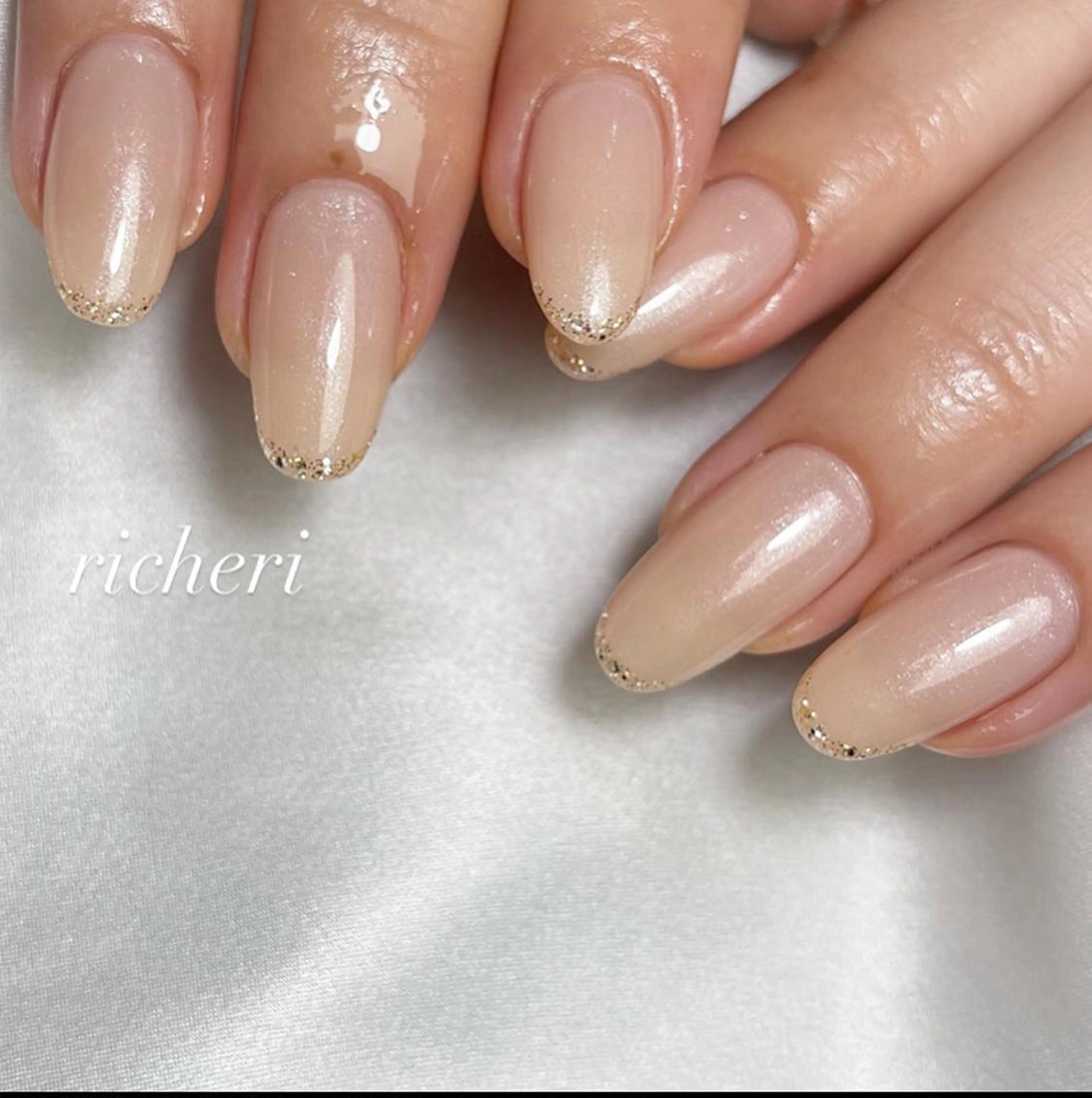 ミディアム ネイル ハンドネイル richeri beautyのエステ・リラクイメージ