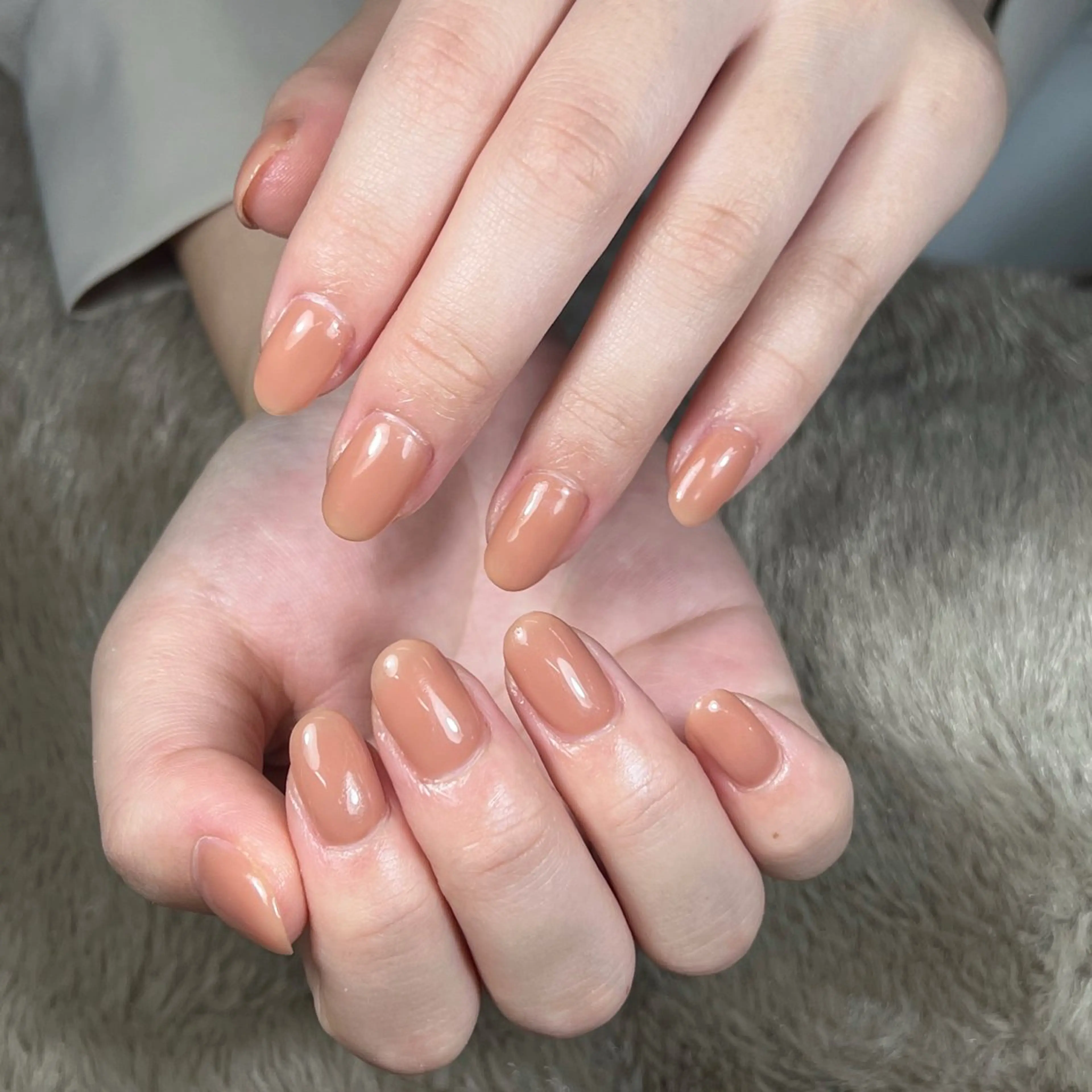 ネイル オーロラネイル ブルー チークネイル フレンチネイル グラデーション RIN NAILS ᥫ᭡Migusaのネイルデザイン