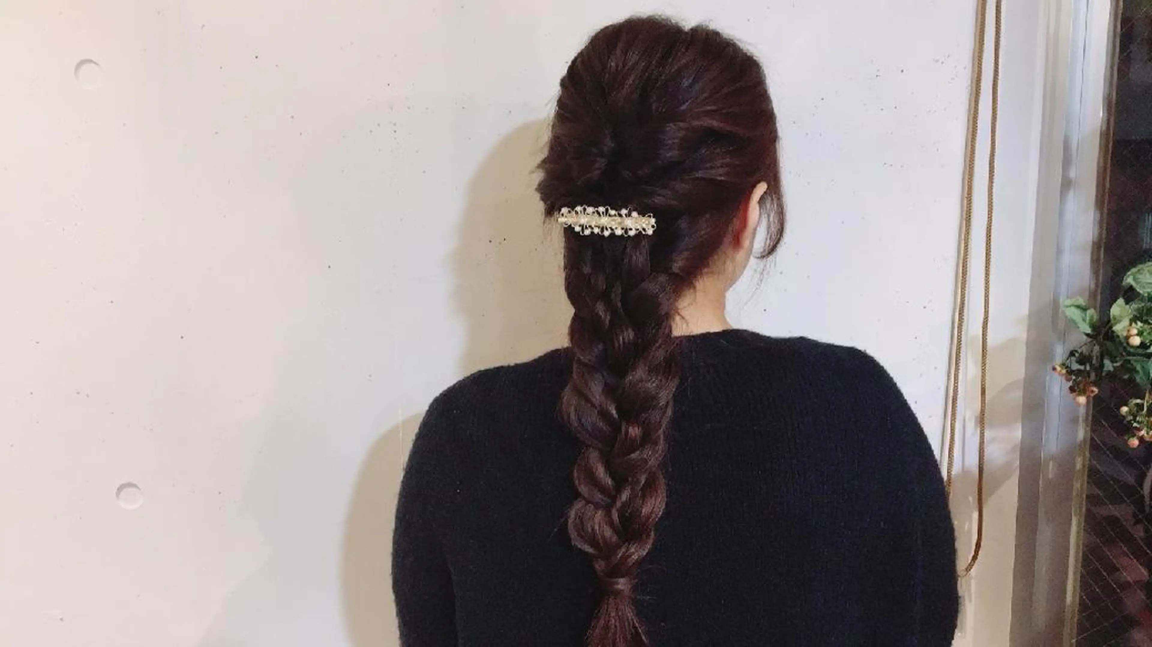 ロング カラー ヘアアレンジ 井上 涼花のヘアスタイル