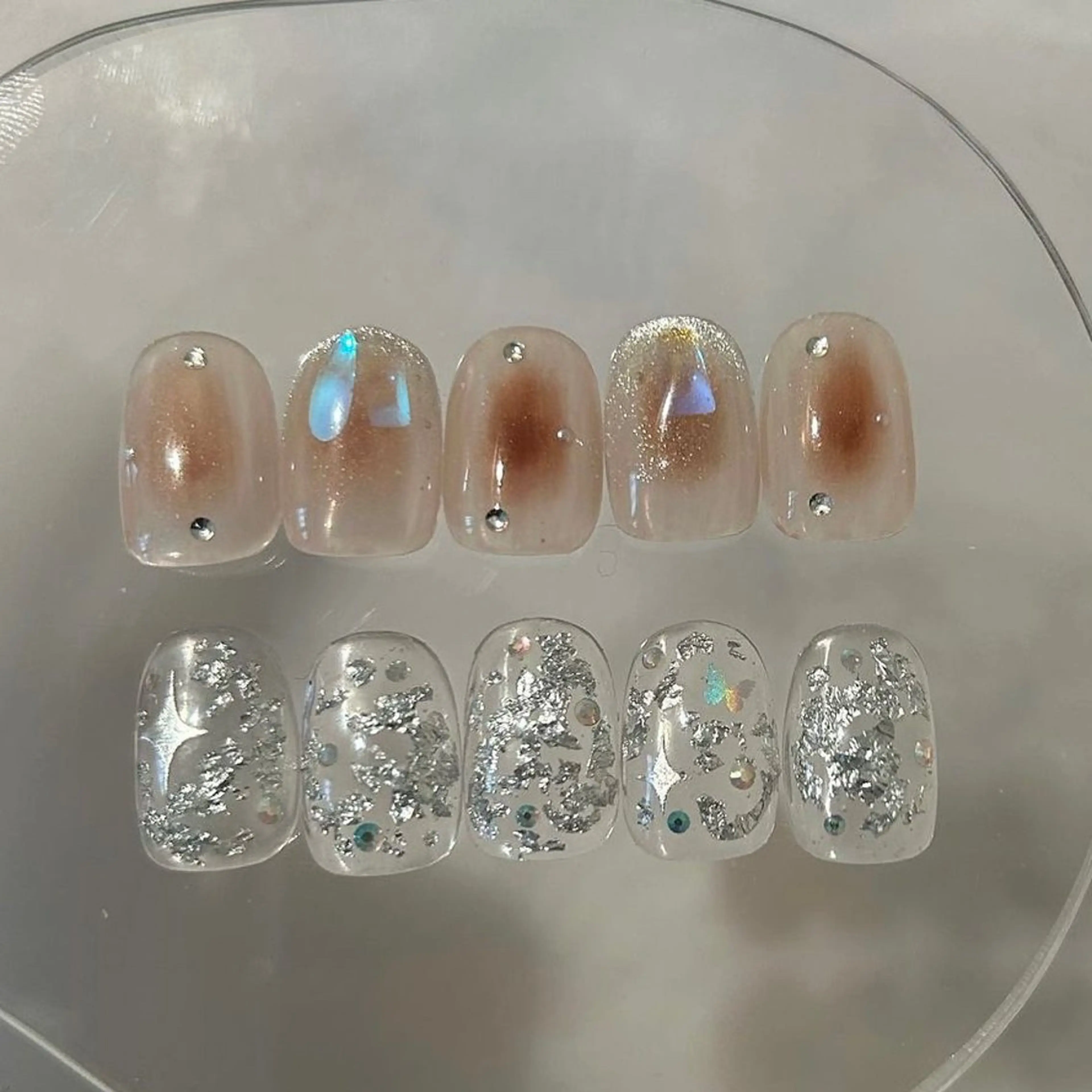 ネイル オーロラネイル カジュアル チークネイル クリアネイル キラキラネイル ハンドネイル ハンドケア lyly.nail所属・lylynail YUUKAのネイルデザイン