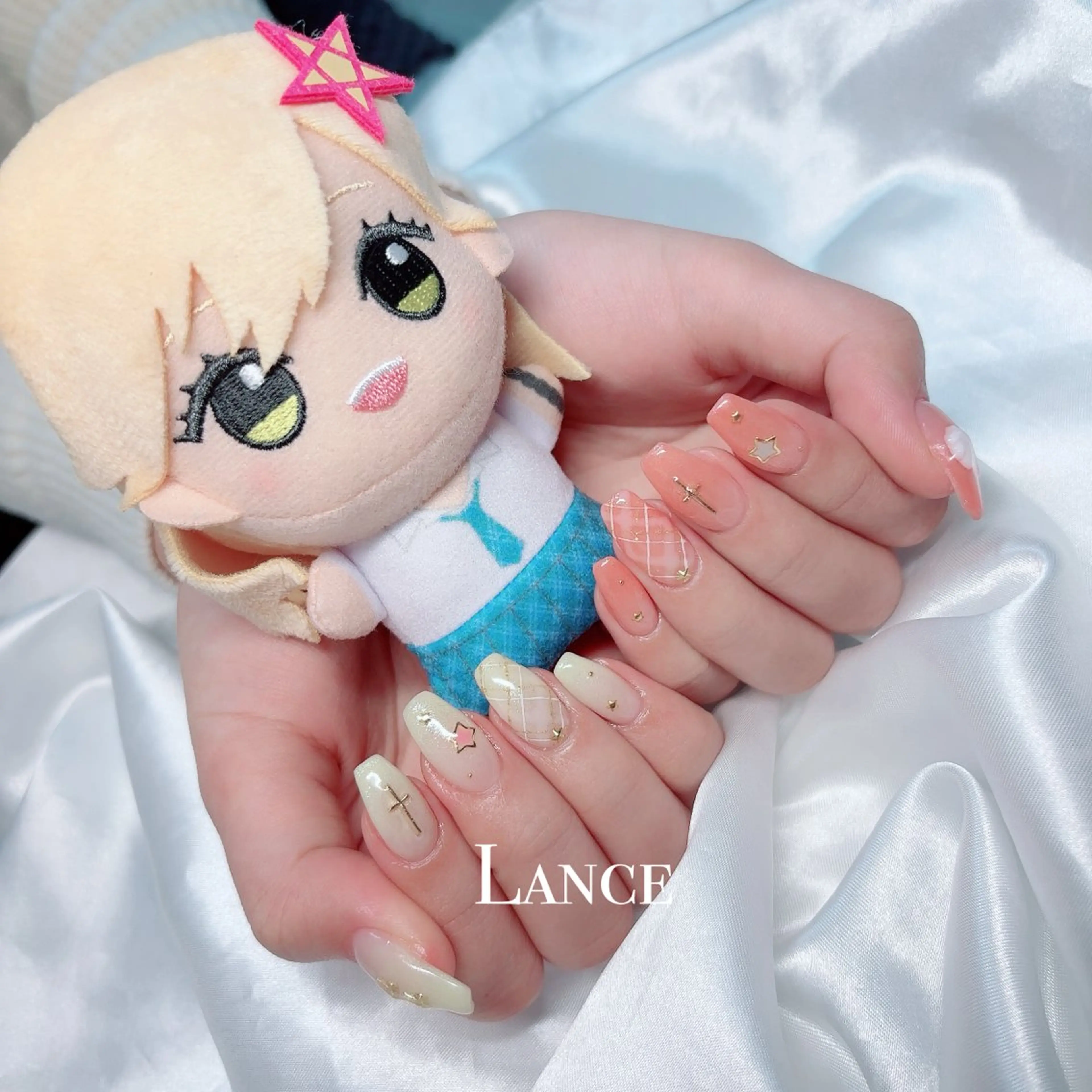 ネイル オーロラネイル フットネイル キラキラネイル 韓国ネイル マグネットネイル ハンドネイル Lance nailのネイルデザイン