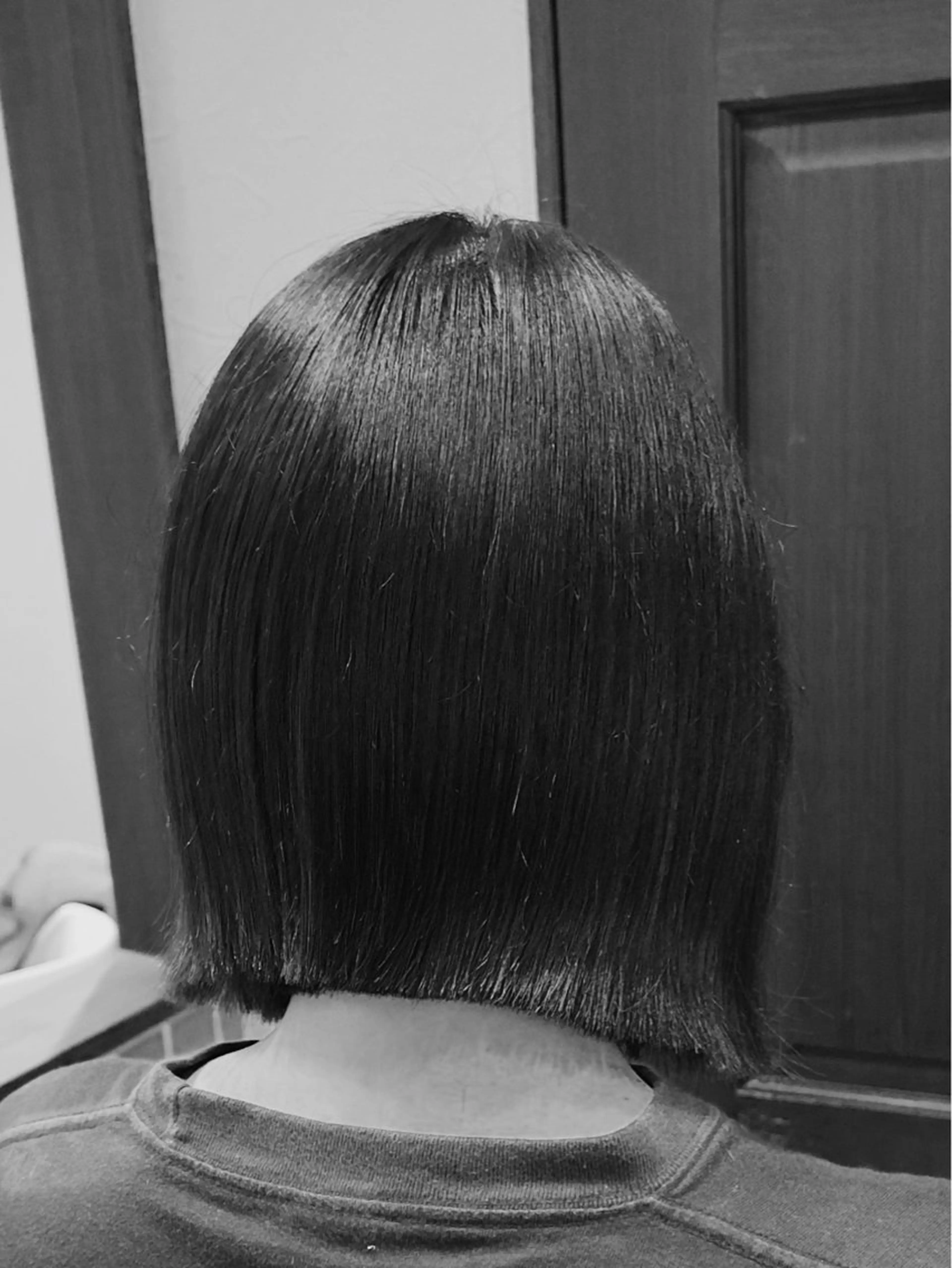 ミディアム 外ハネヘア YUURI カットモデルのヘアスタイル