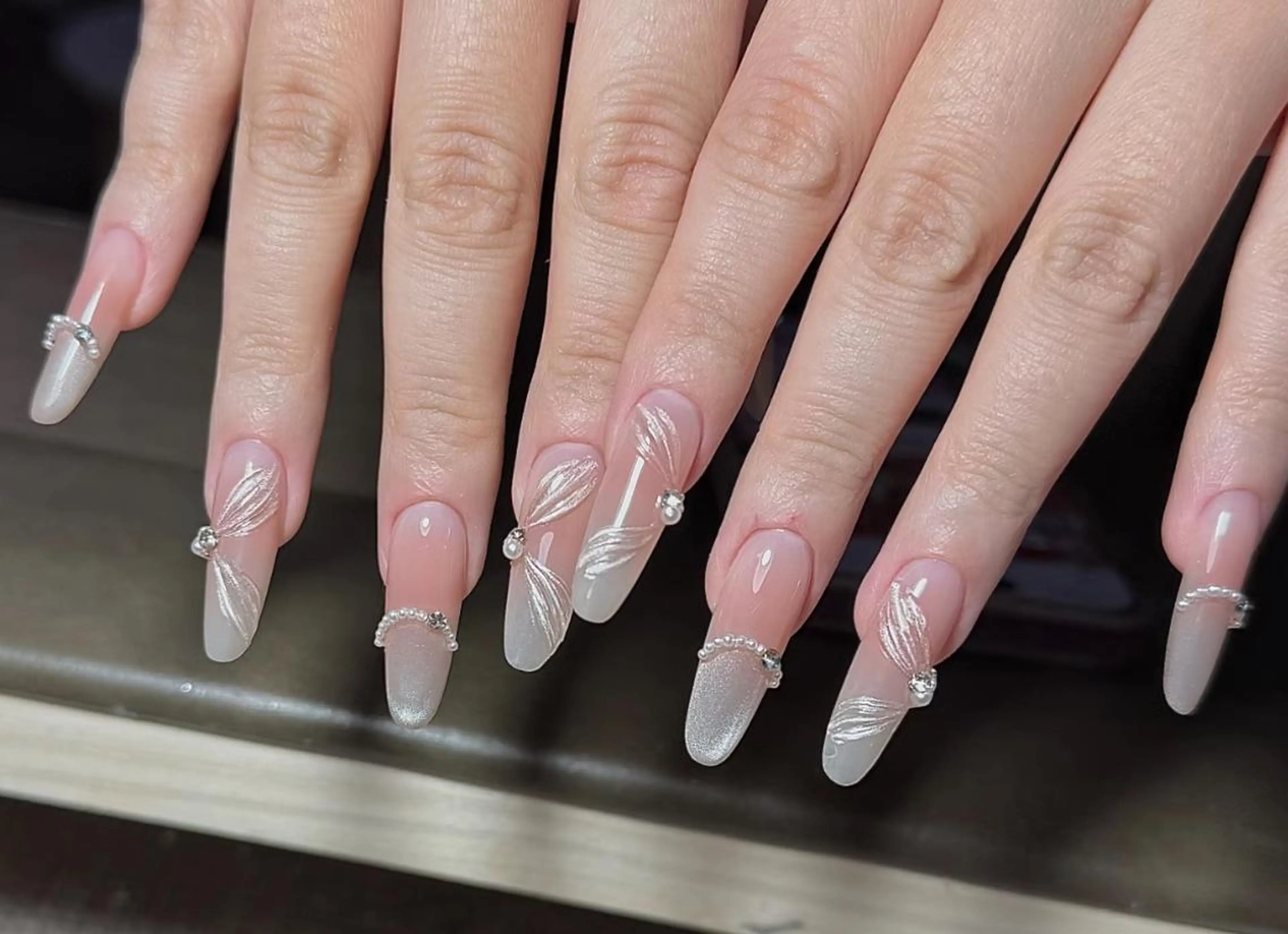 ネイル ハンドネイル ハンドケア 🍑 momo_nailのネイルデザイン