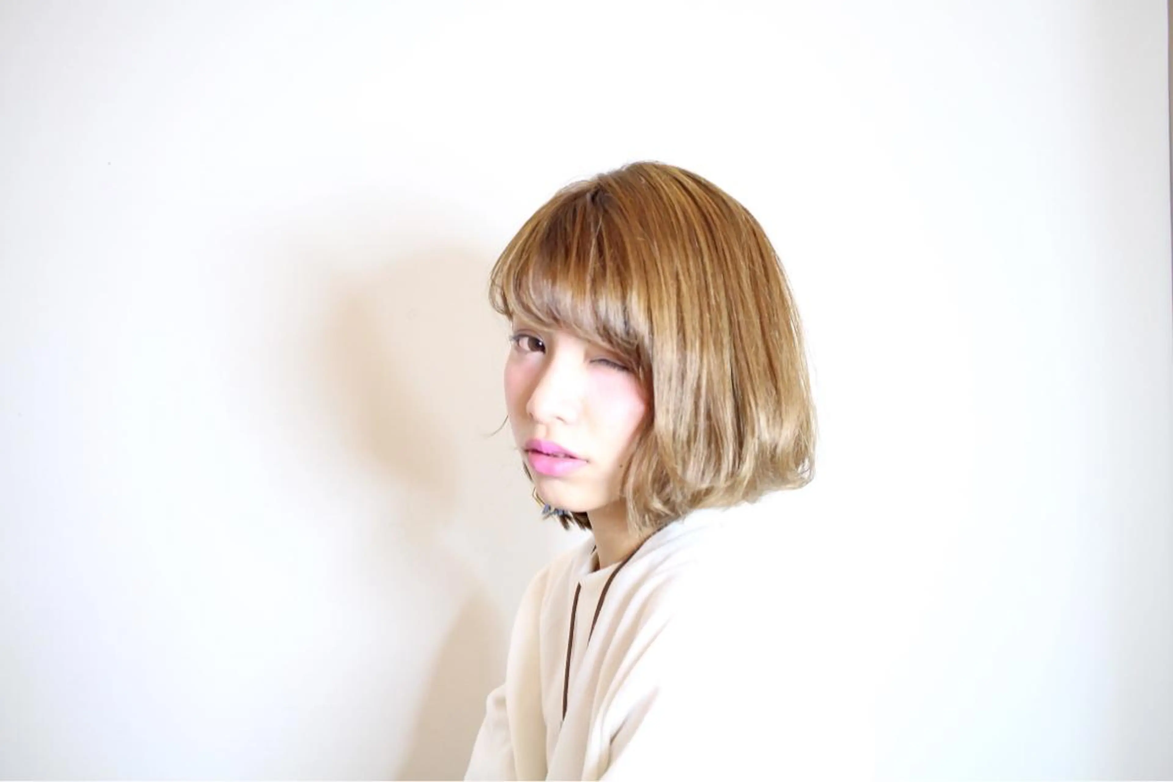 ミディアム ボブ BOB🌟ハイトーン /ブリーチ/TAKUのヘアスタイル