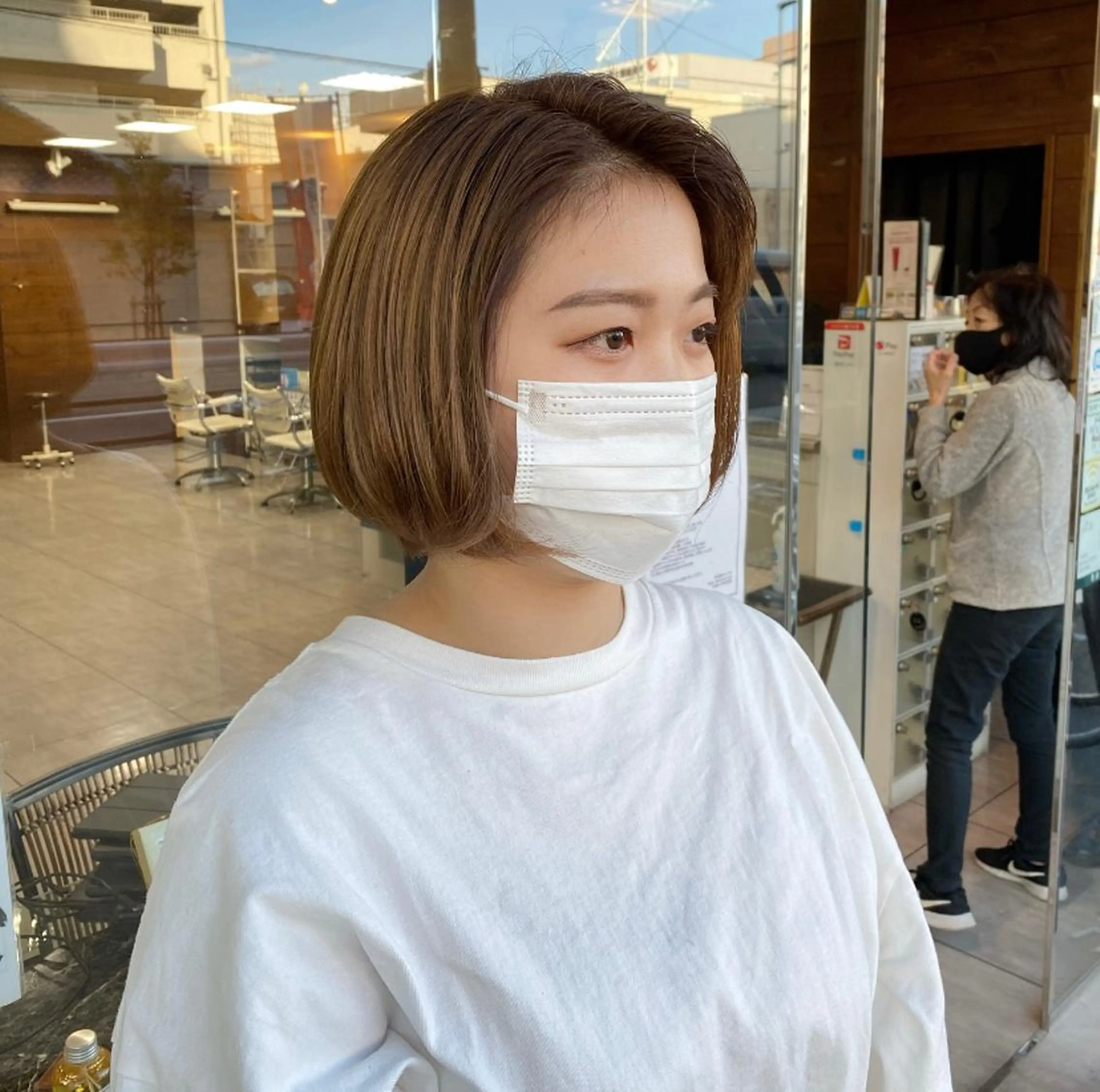ショート カラー ヘアアレンジ カット トリートメント 川上 麻梨阿のヘアスタイル