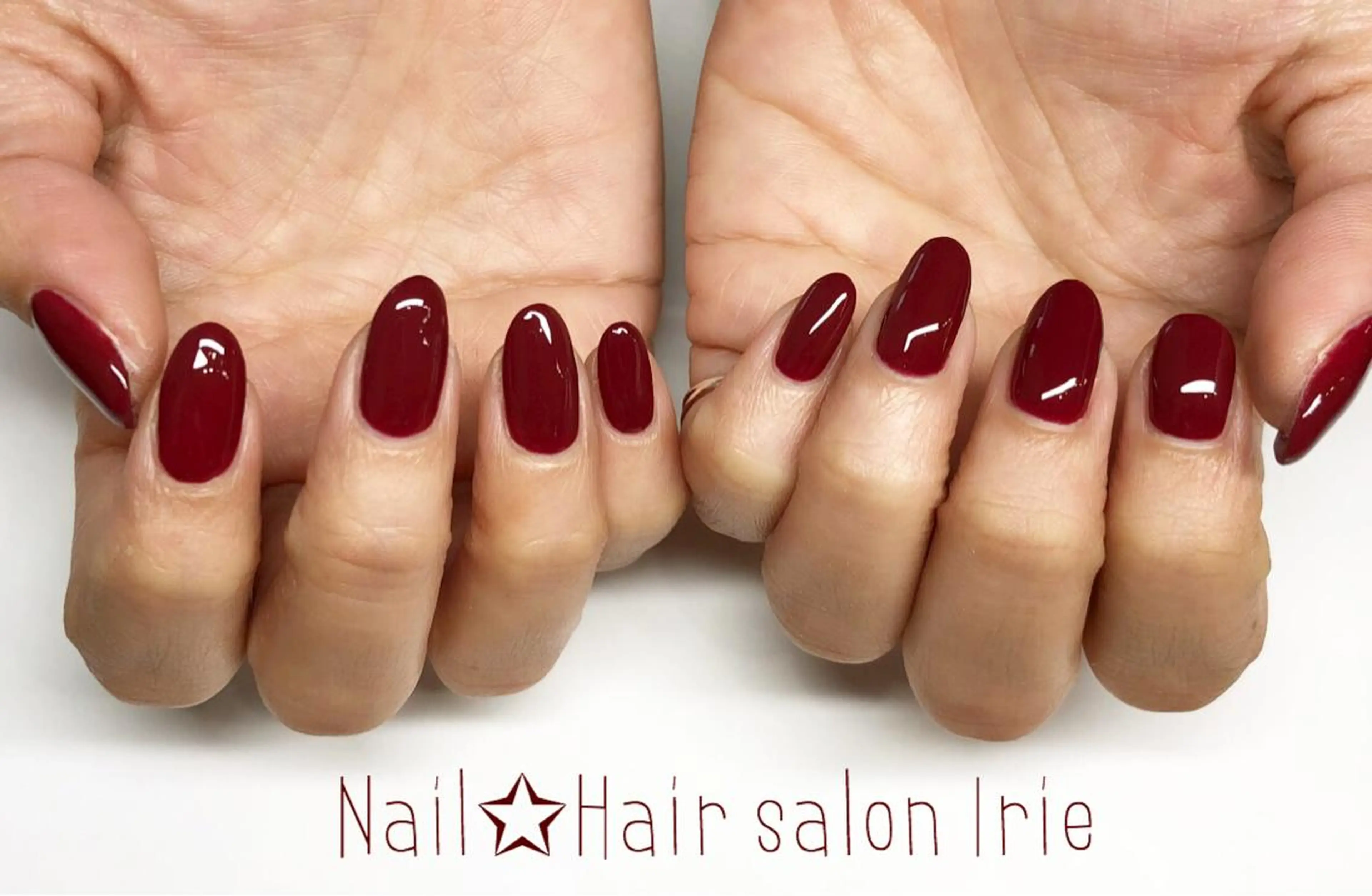 ネイル ハンドネイル ハンドケア 與儀 知佳のネイルデザイン