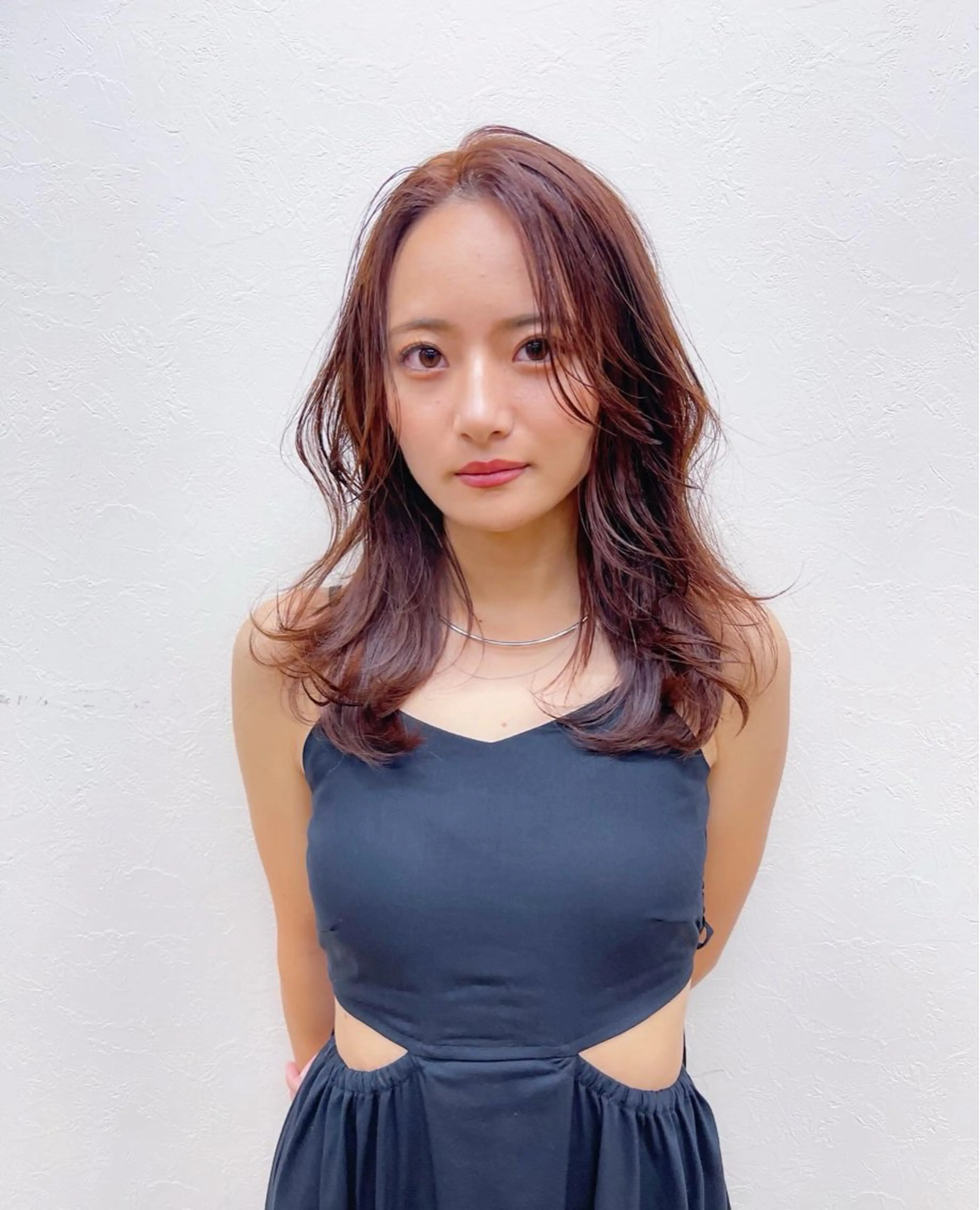 ミディアム カラー ブリーチ ブラウンカラー ダブルカラー ブリーチなしカラー ピンクカラー ヘアカラー トリートメント AiM 大名　似合わせカットのヘアスタイル